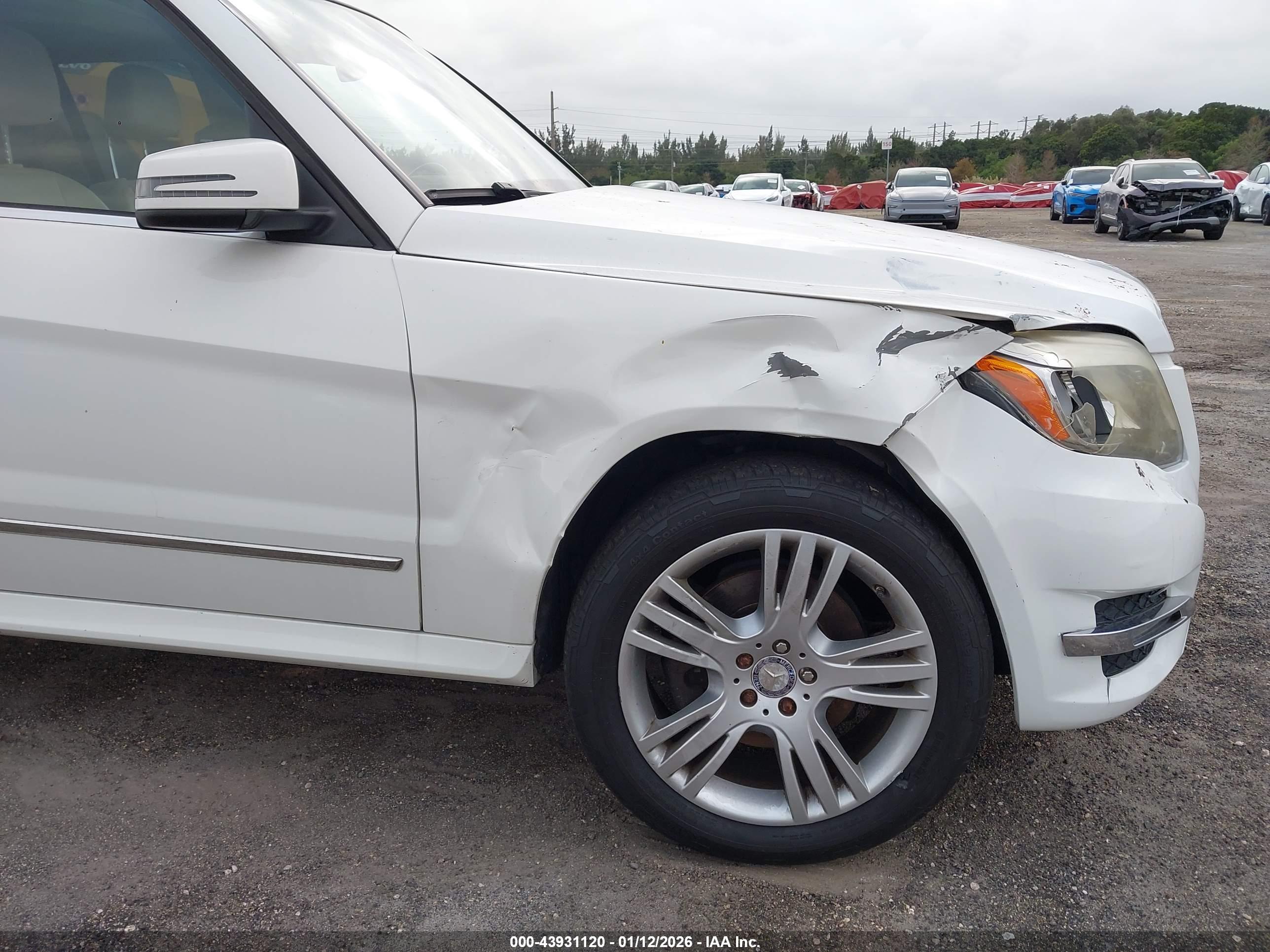 MERCEDES-BENZ GLK image 6