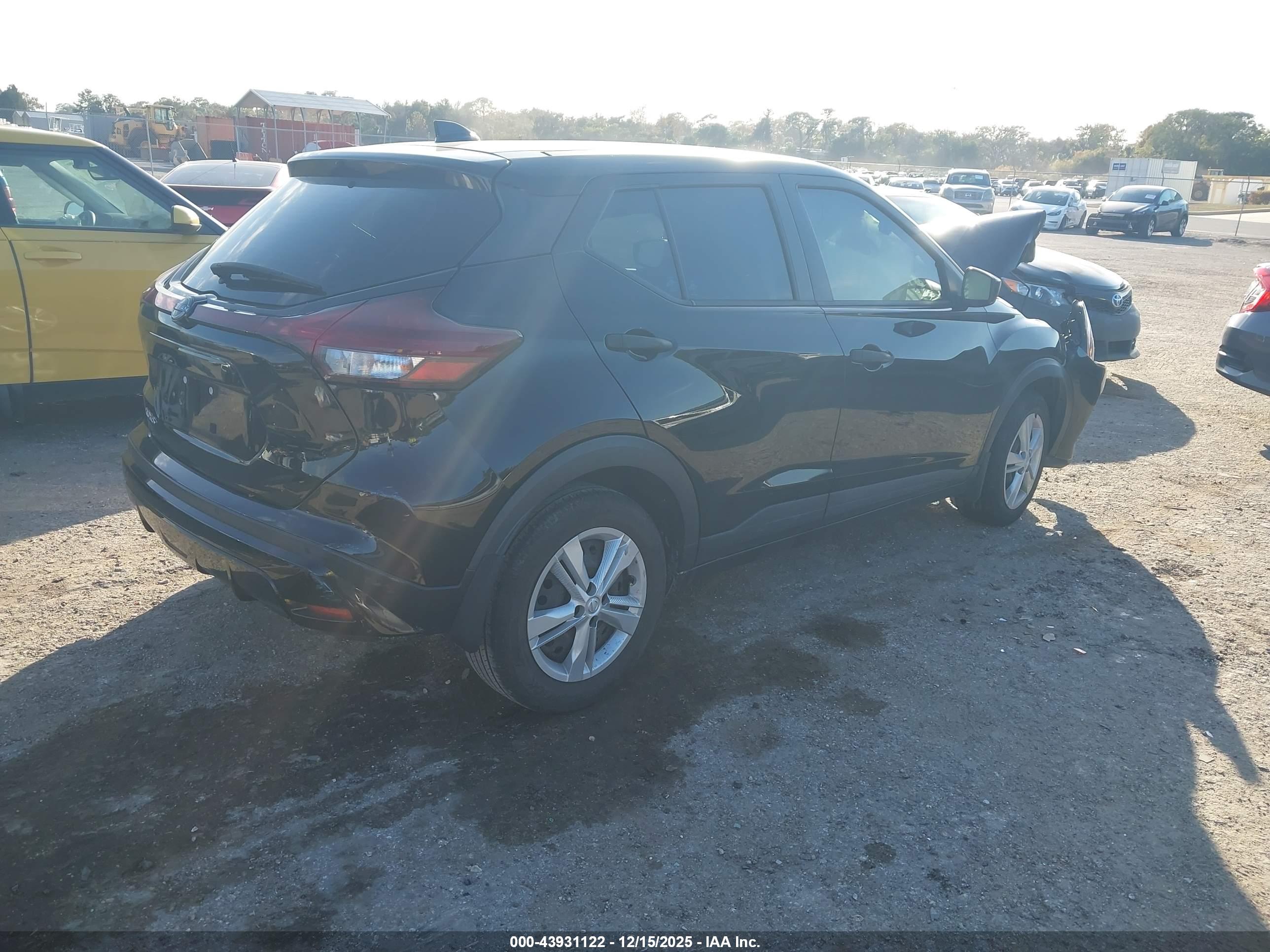 NISSAN KICKS image 4