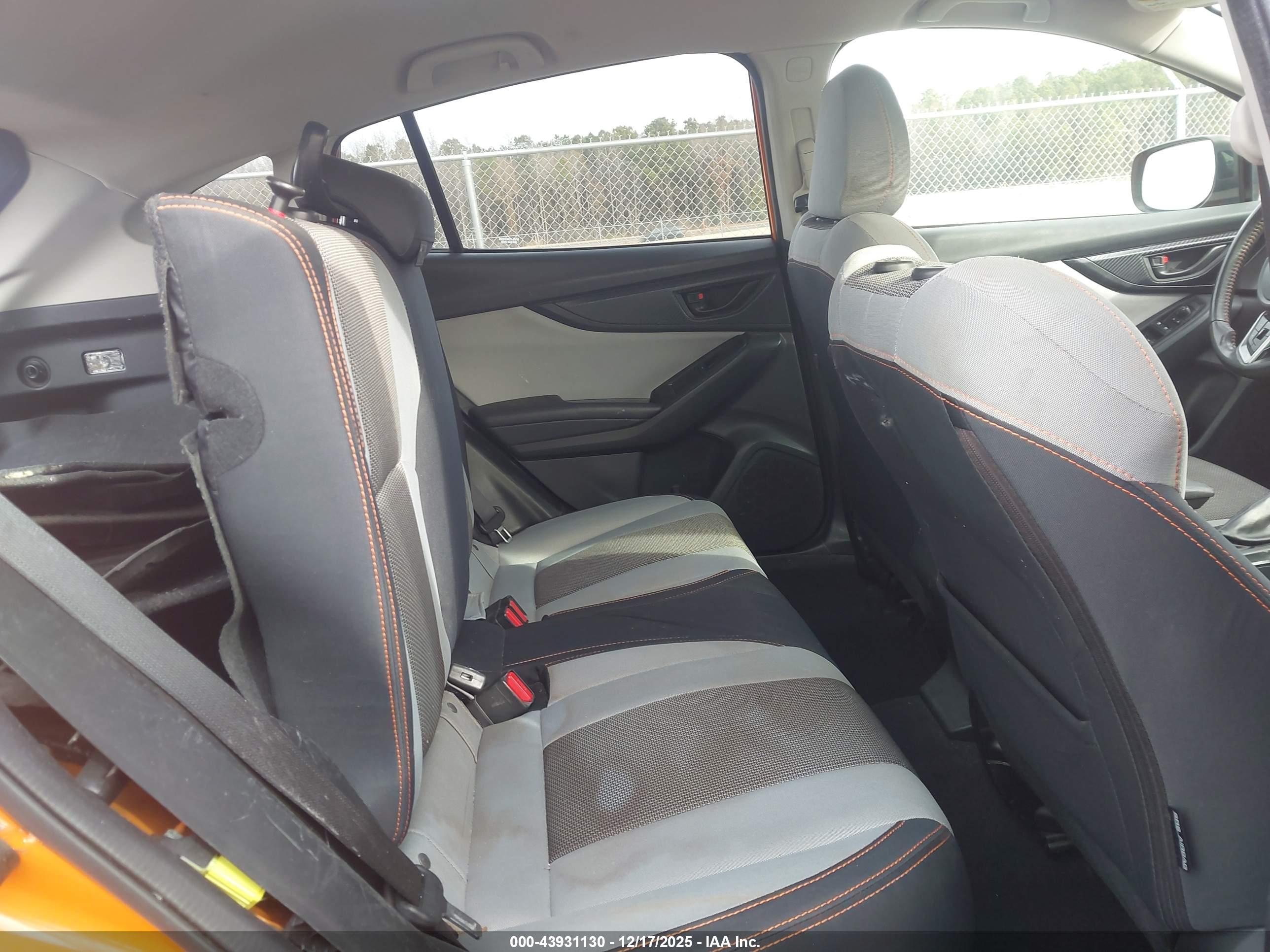 SUBARU CROSSTREK image 8