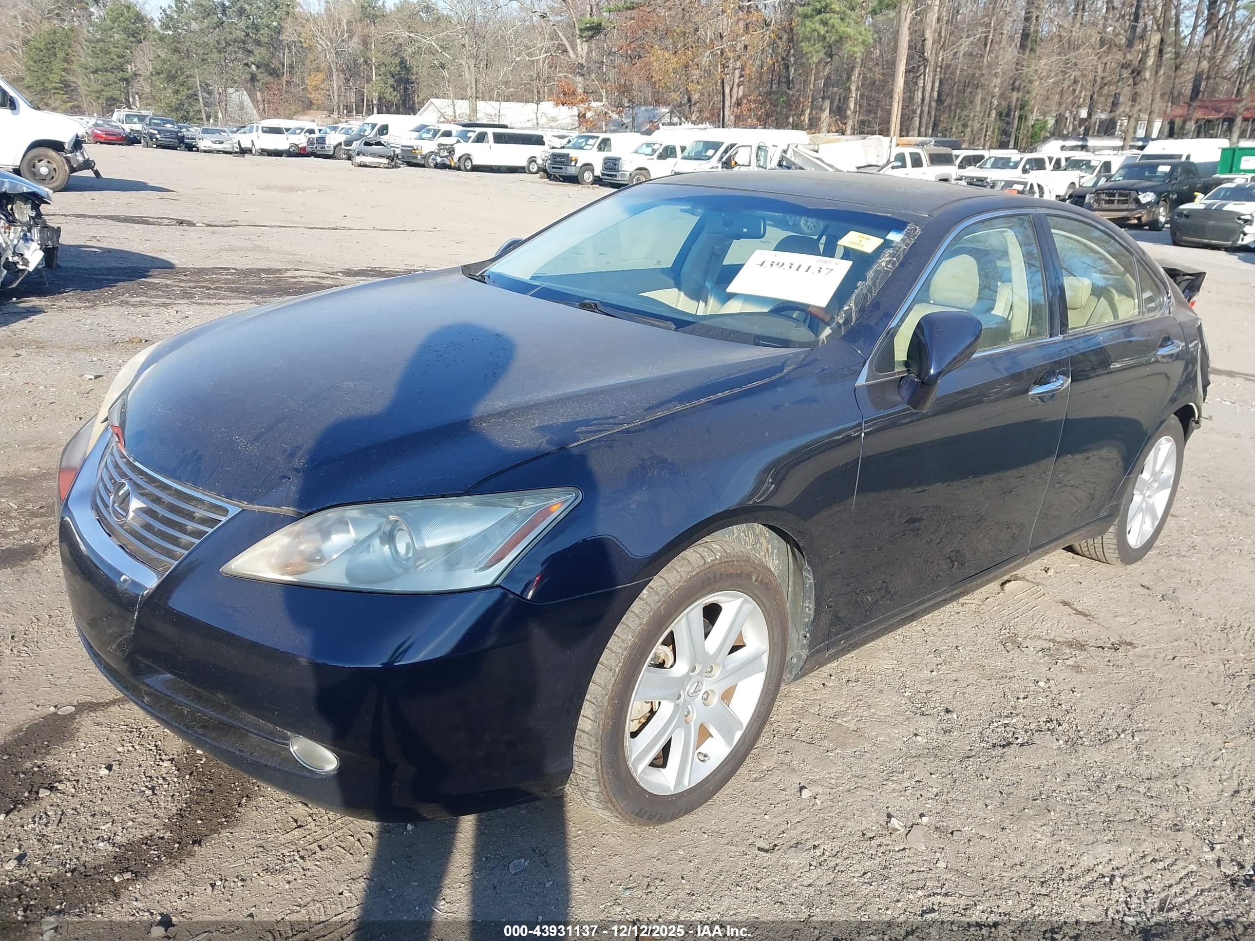 LEXUS ES image 2