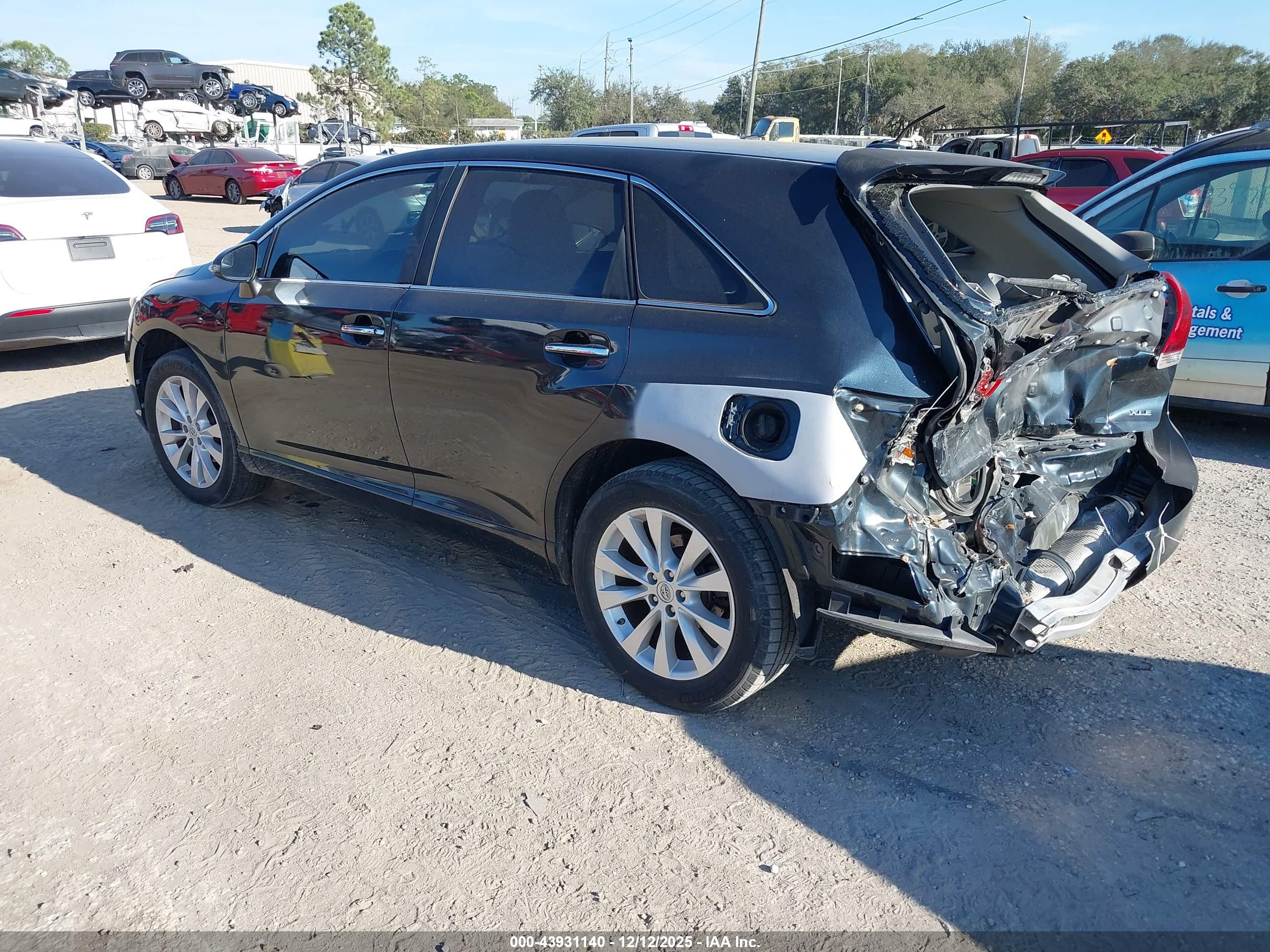TOYOTA VENZA image 3