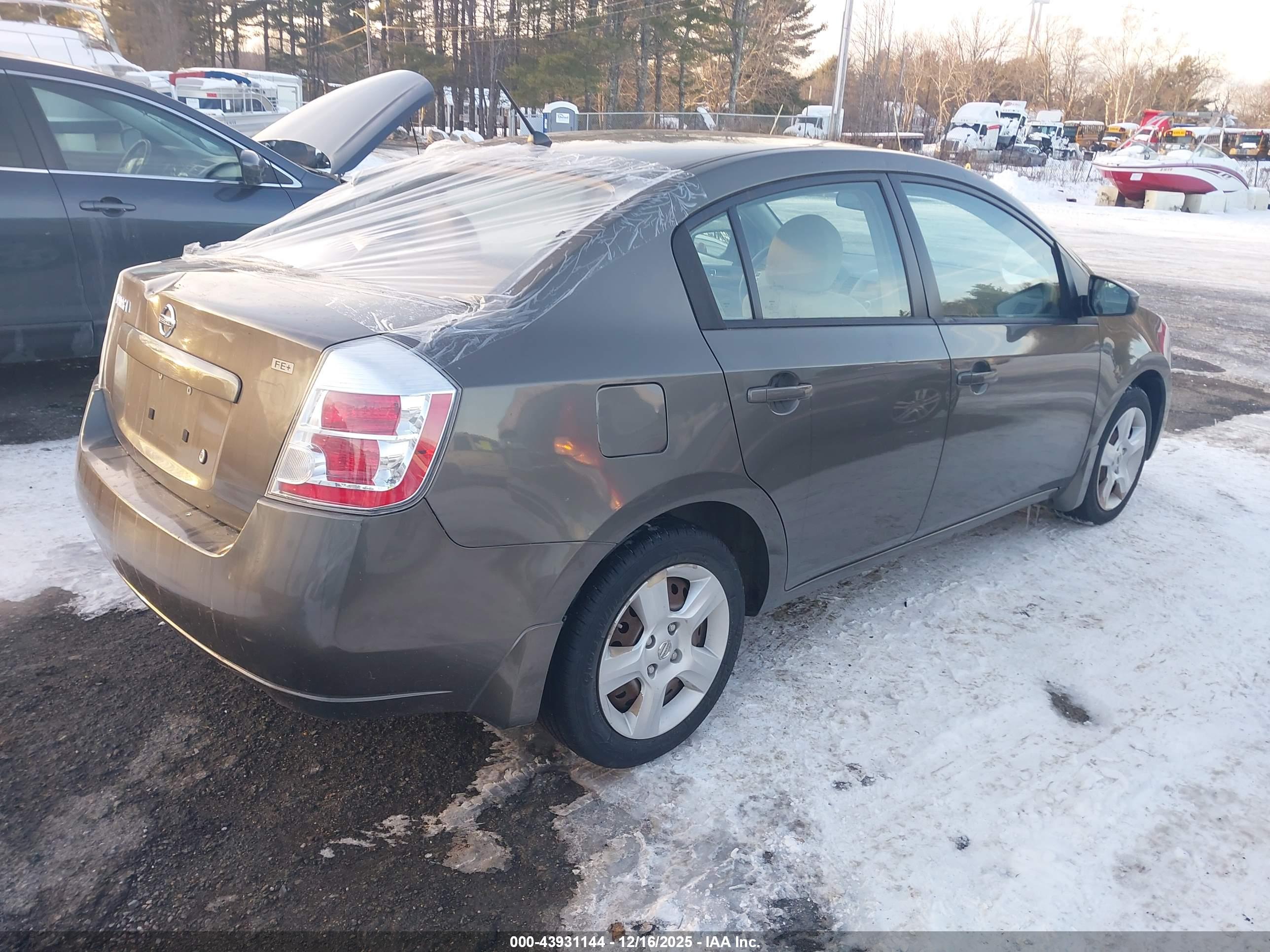 NISSAN SENTRA image 4