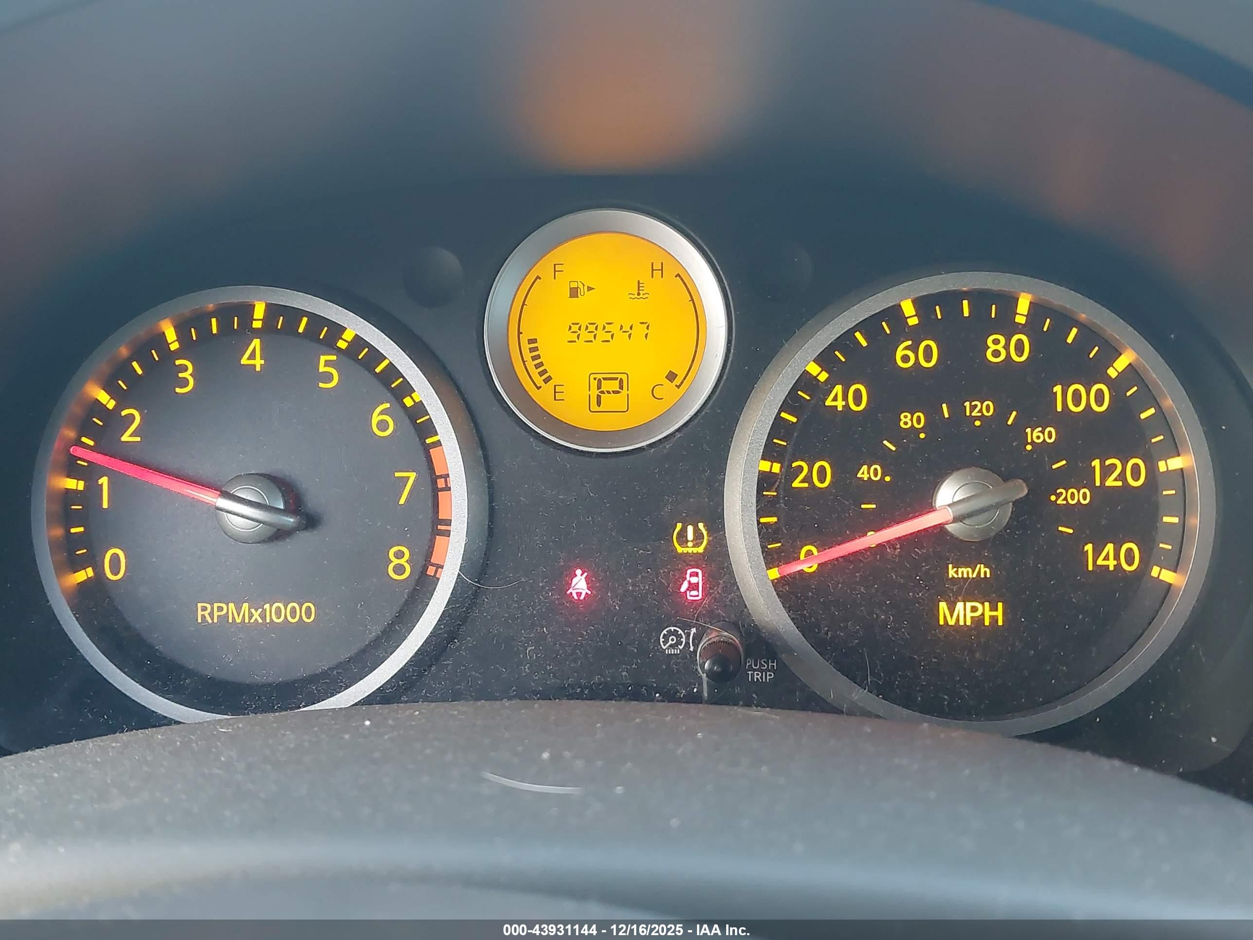 NISSAN SENTRA image 7