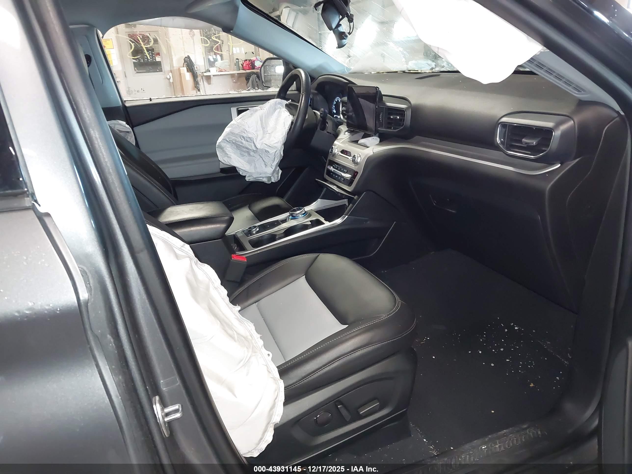 FORD EXPLORER image 5