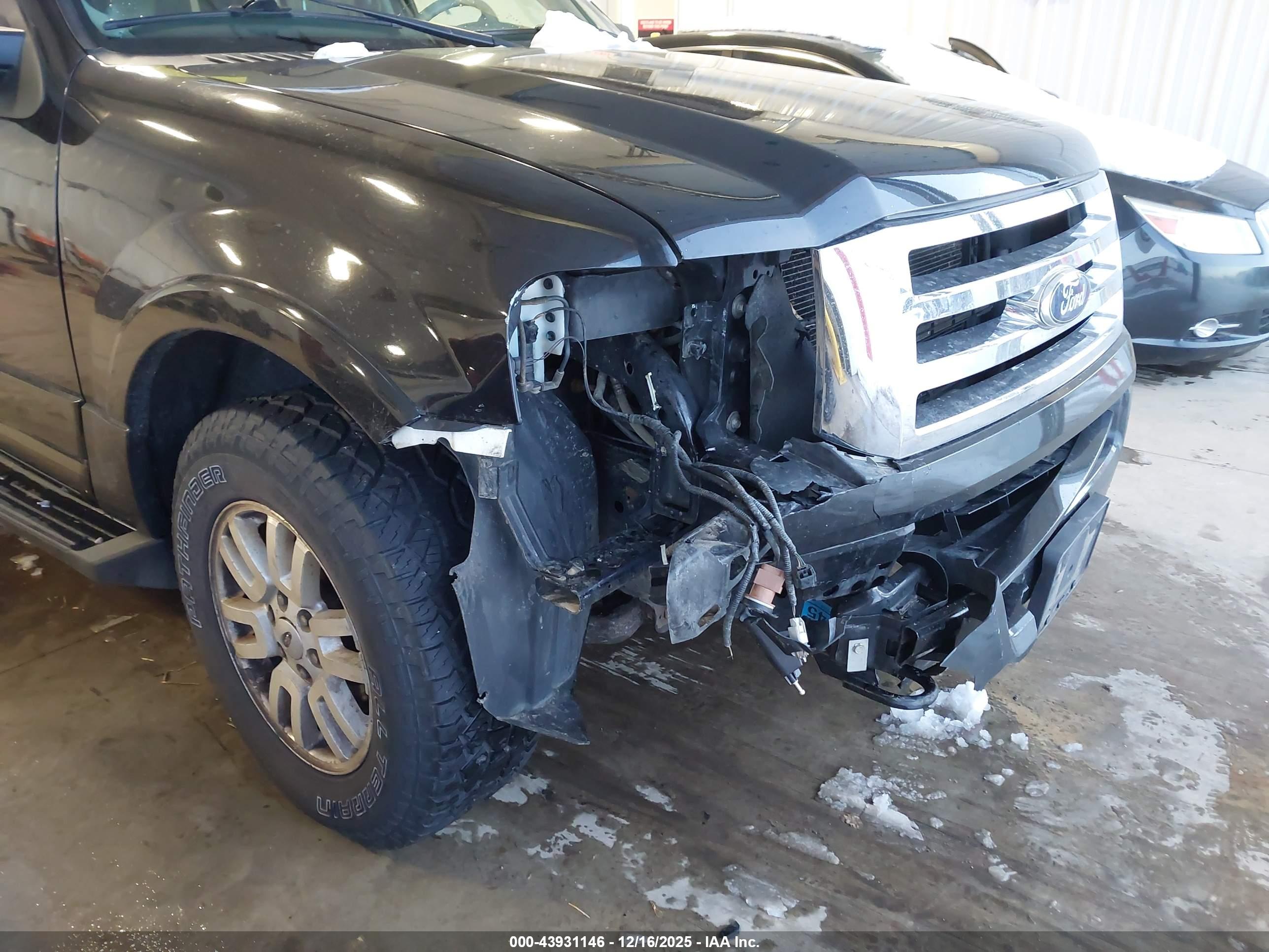 FORD EXPEDITION image 6