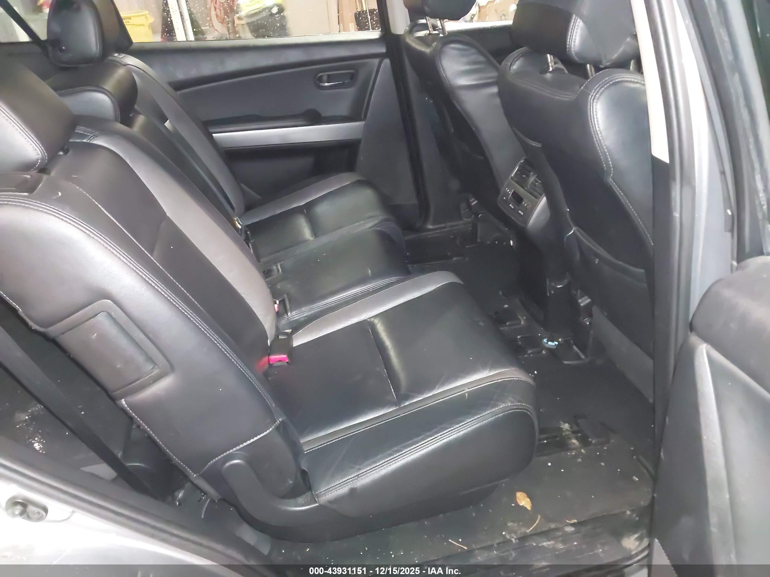 MAZDA CX-9 image 8