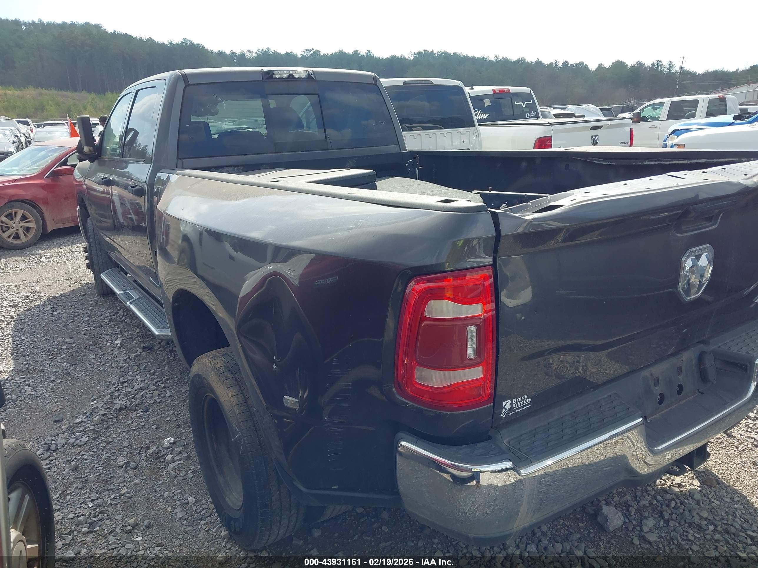 RAM 3500 image 3