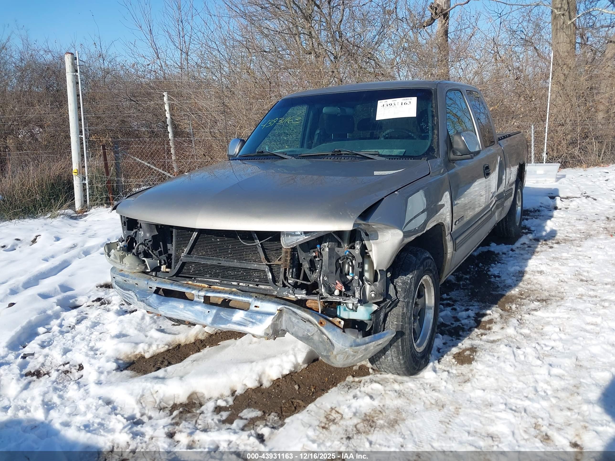 CHEVROLET SILVERADO image 2