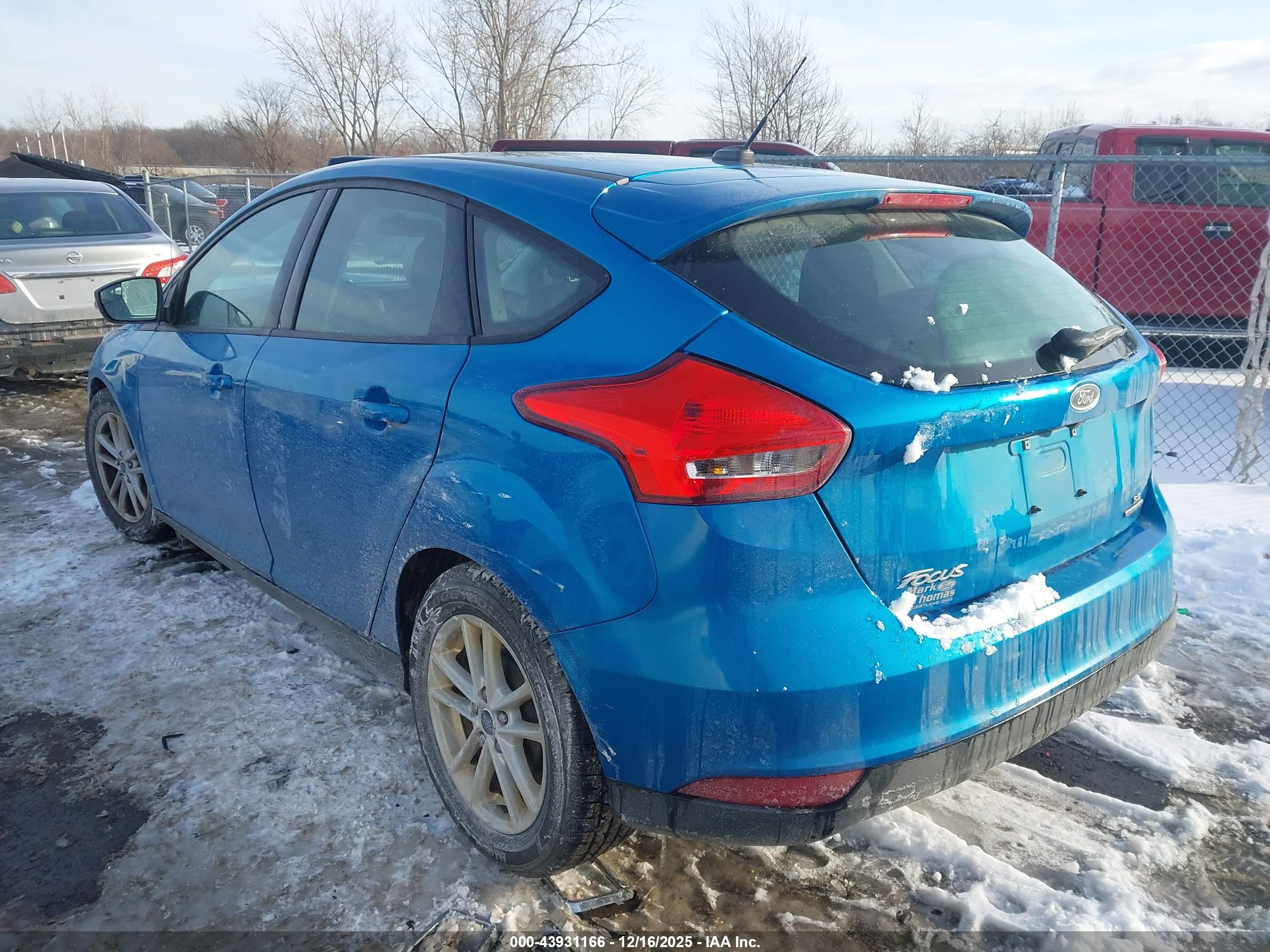 FORD FOCUS image 3