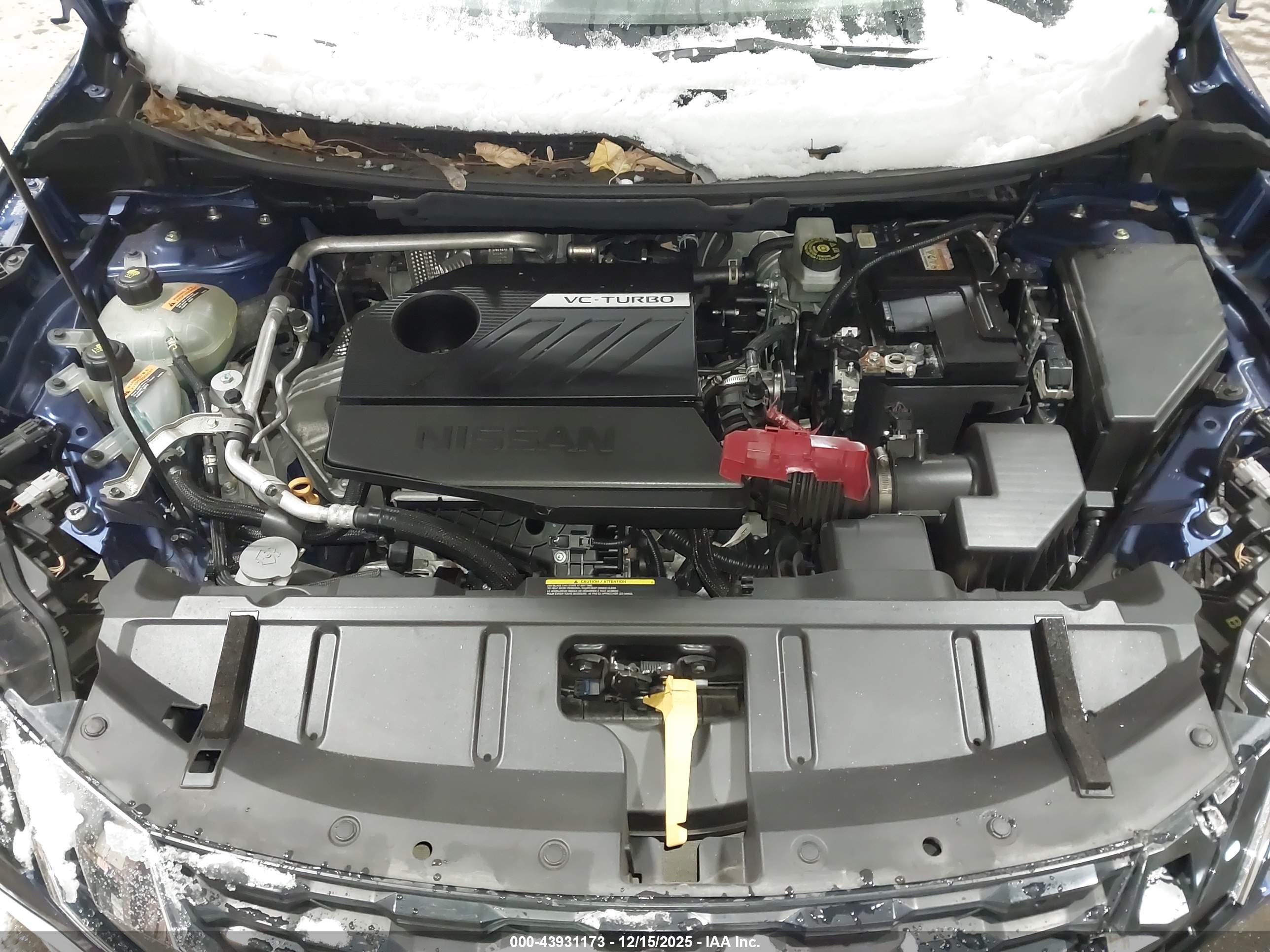 NISSAN ROGUE image 10