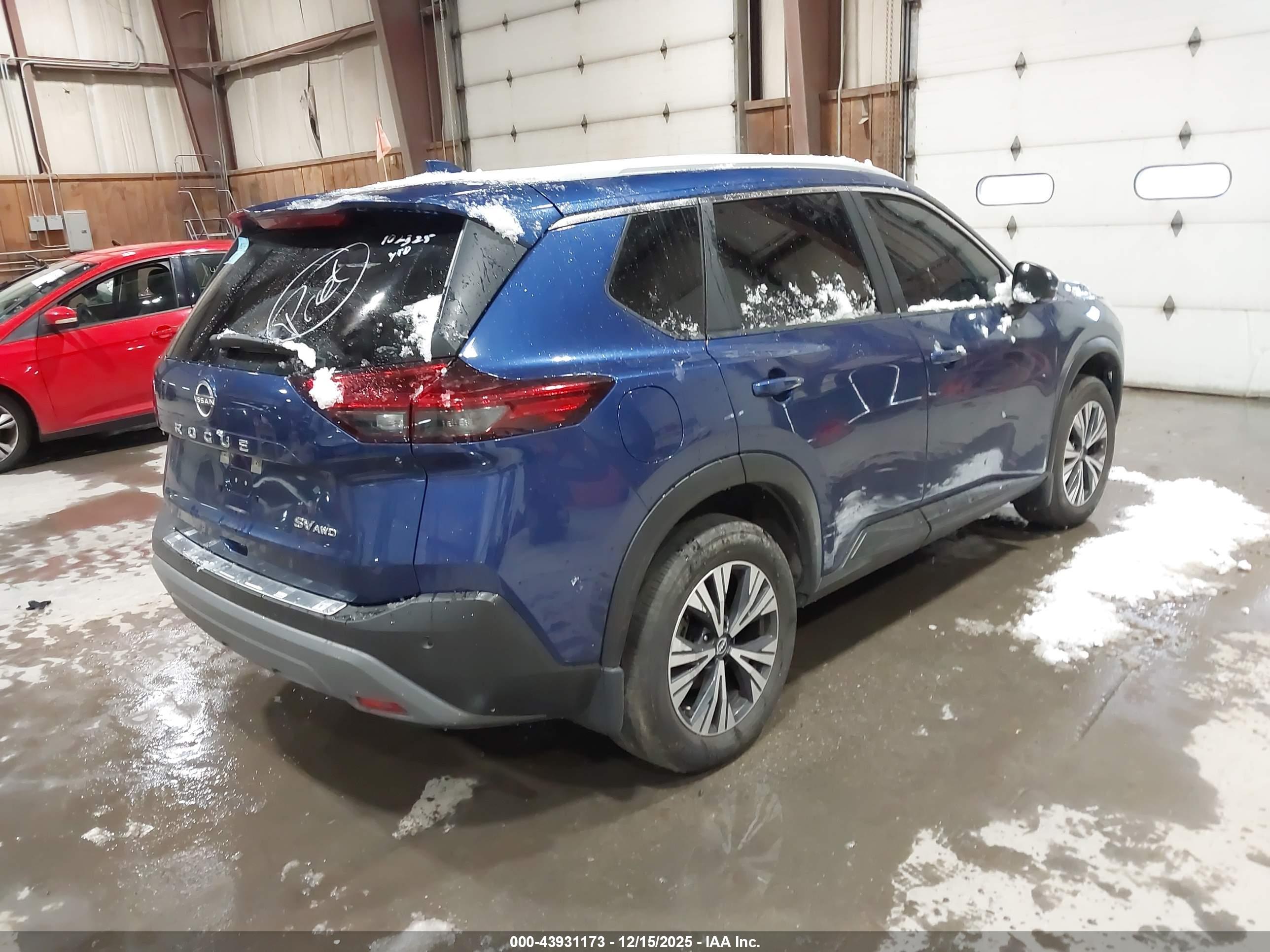 NISSAN ROGUE image 4