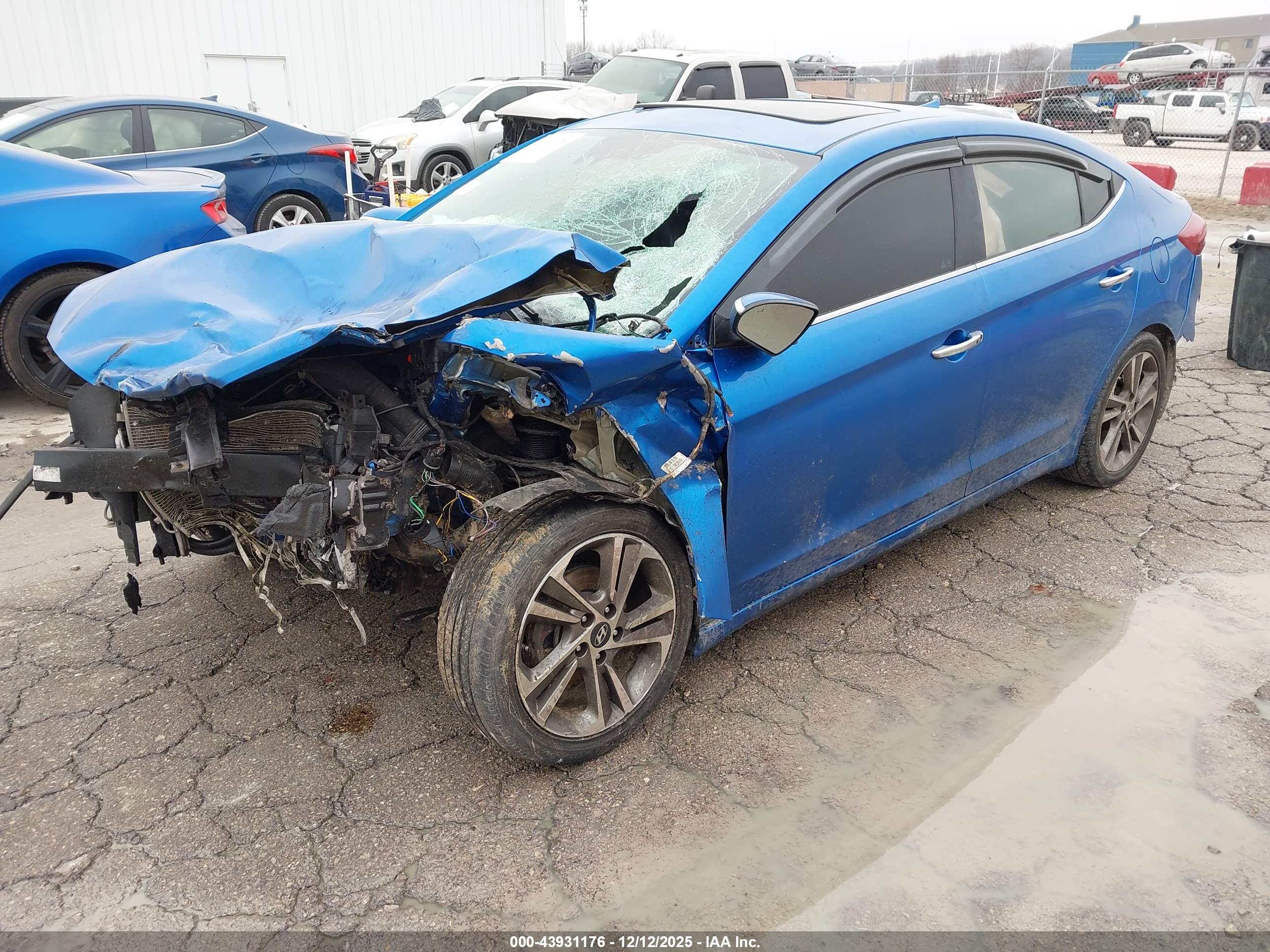HYUNDAI ELANTRA image 2