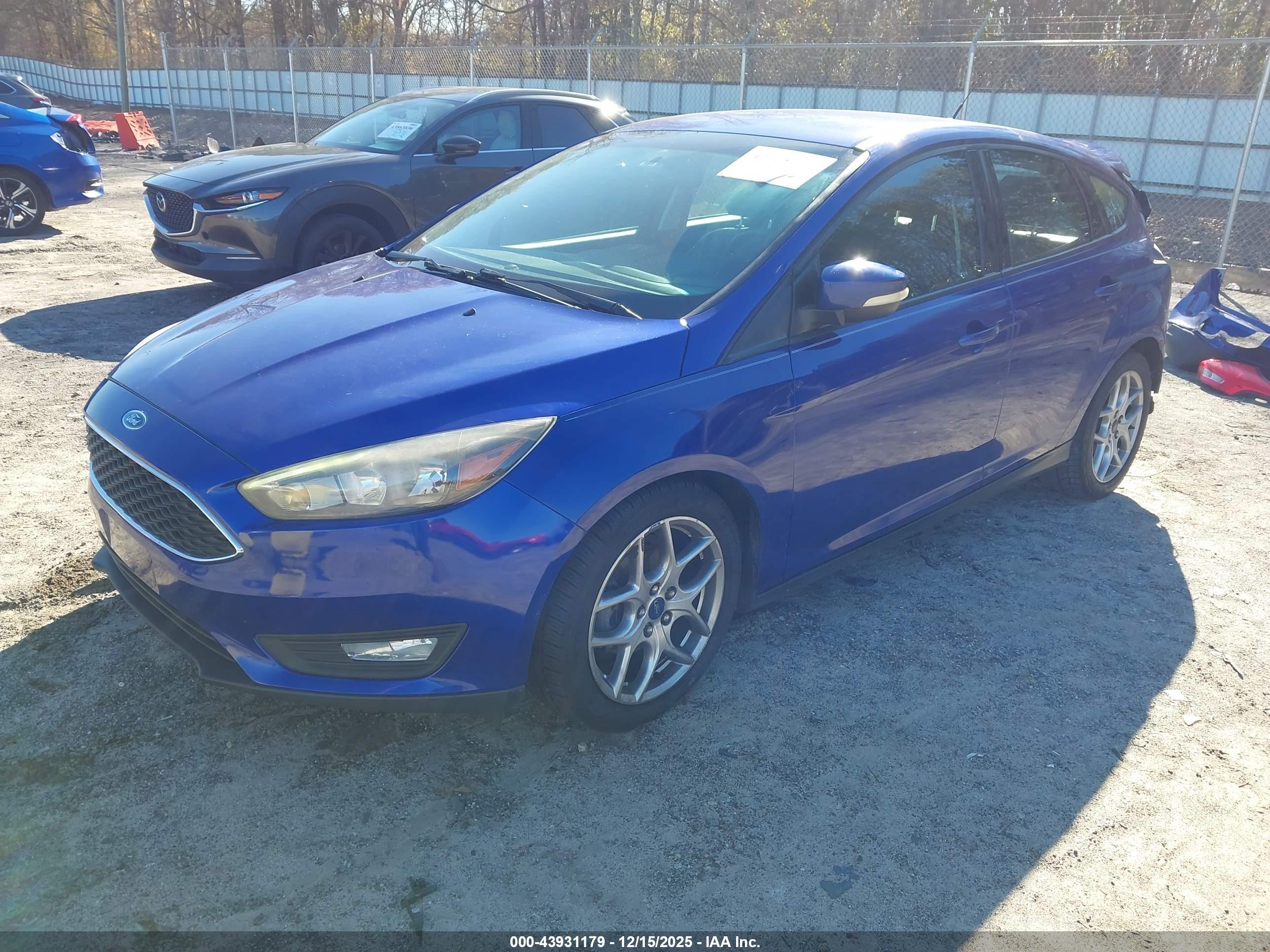 FORD FOCUS image 2