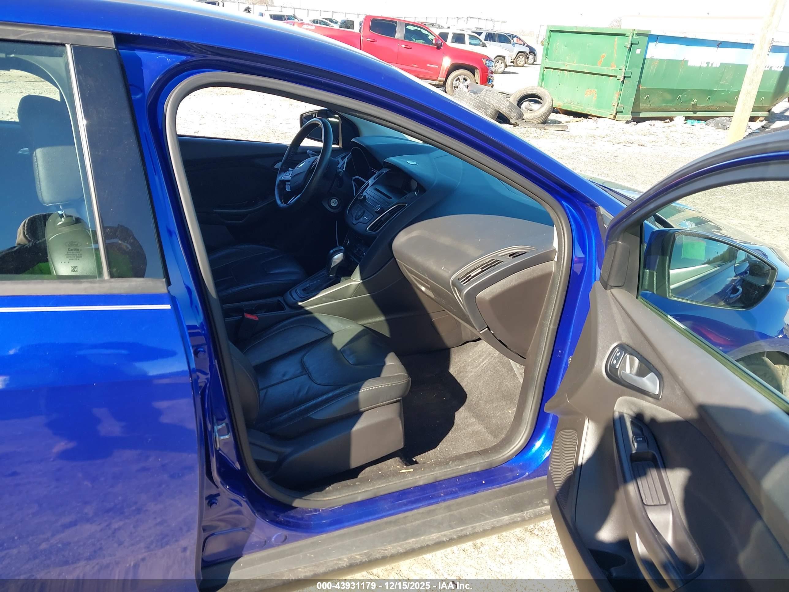FORD FOCUS image 5