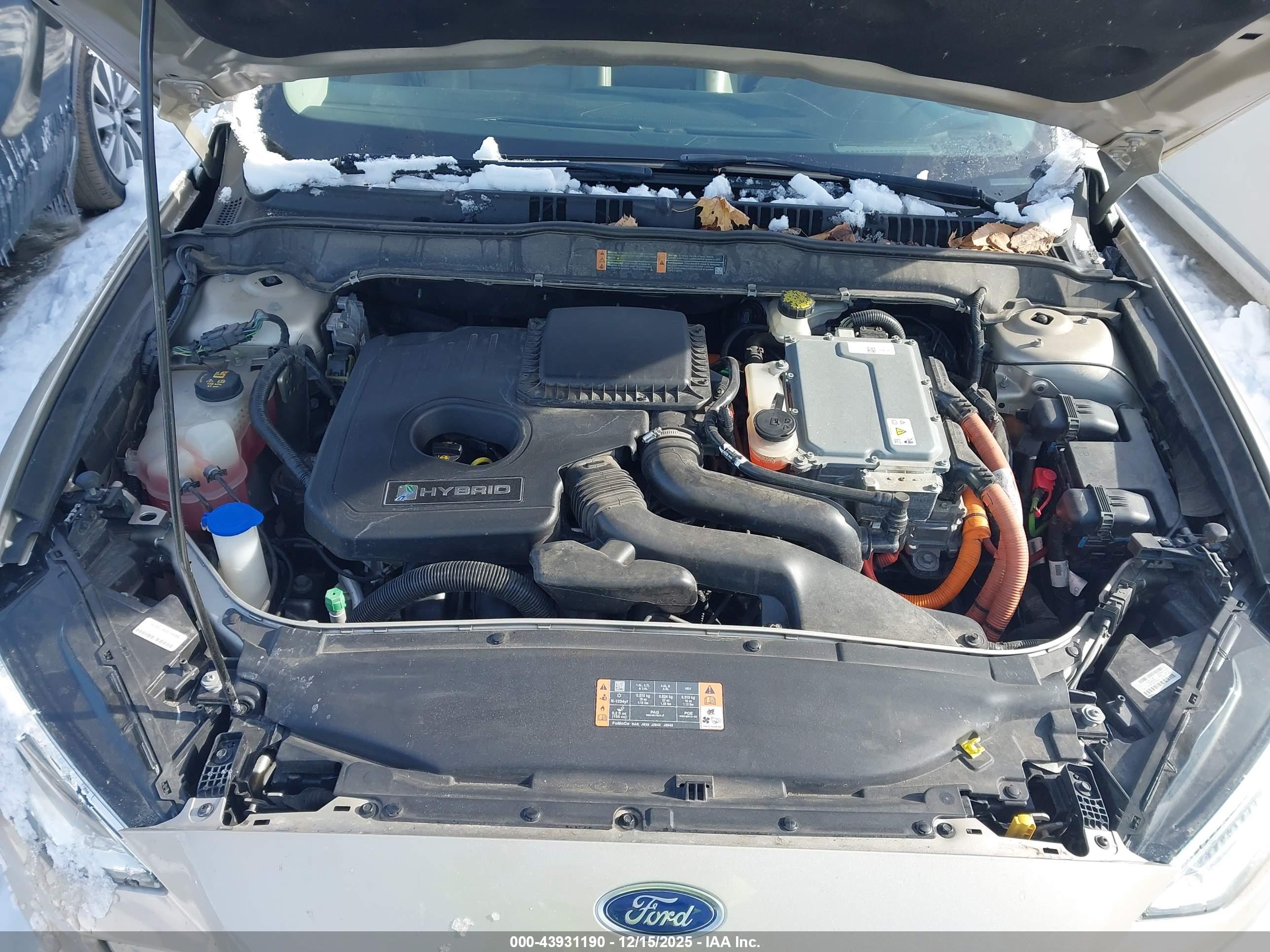 FORD FUSION image 10