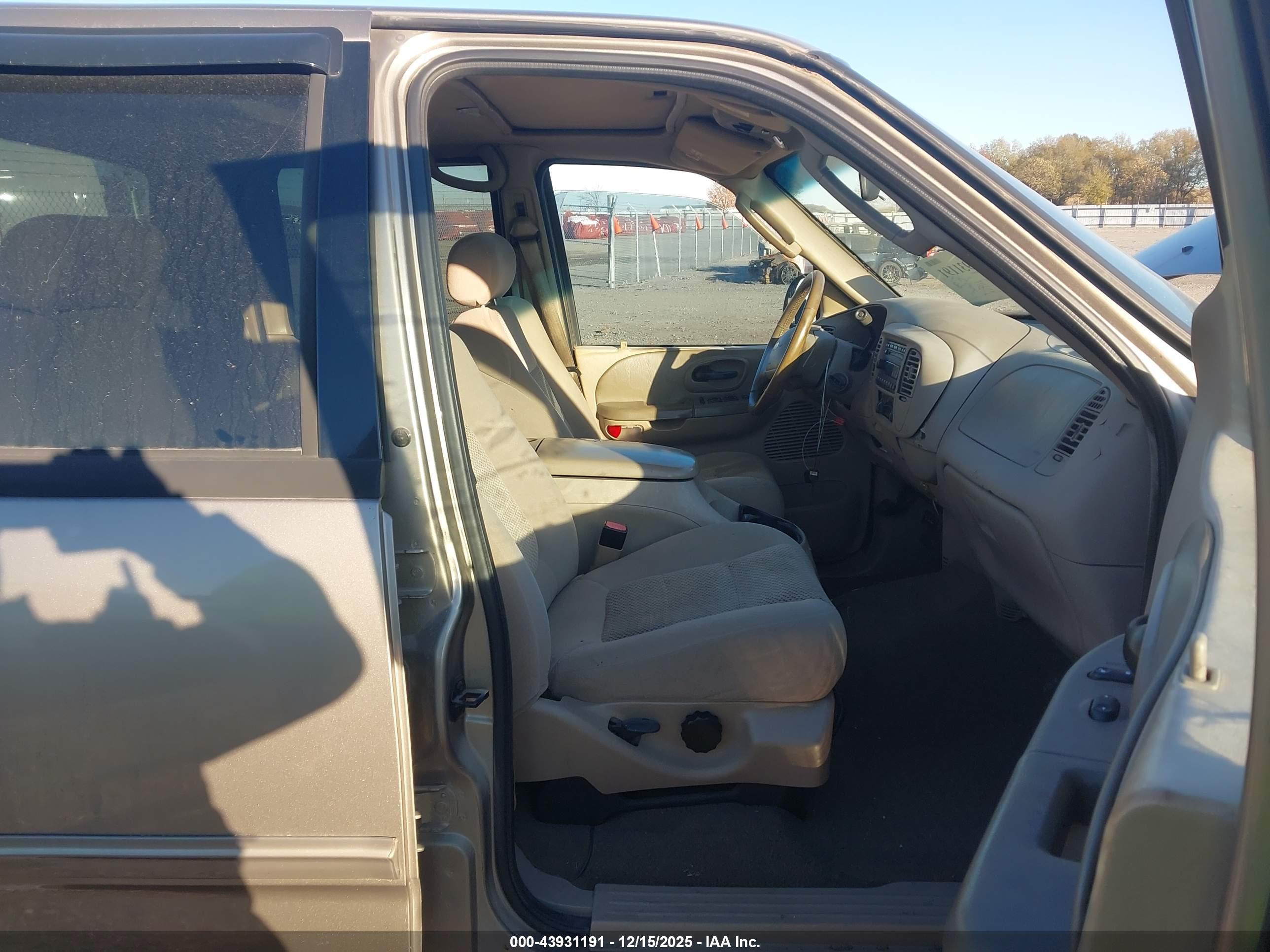 FORD F-150 image 5
