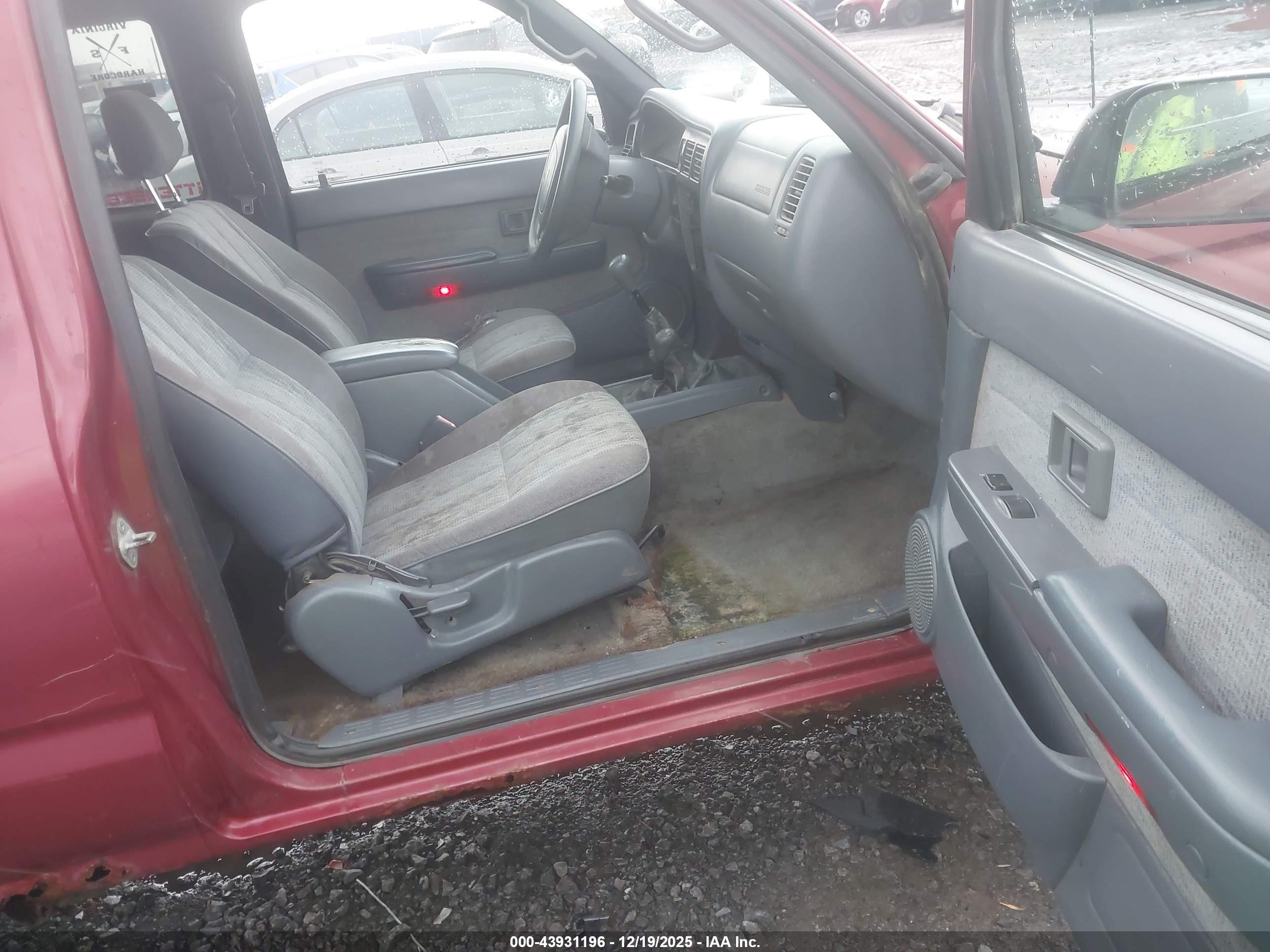 TOYOTA TACOMA image 5