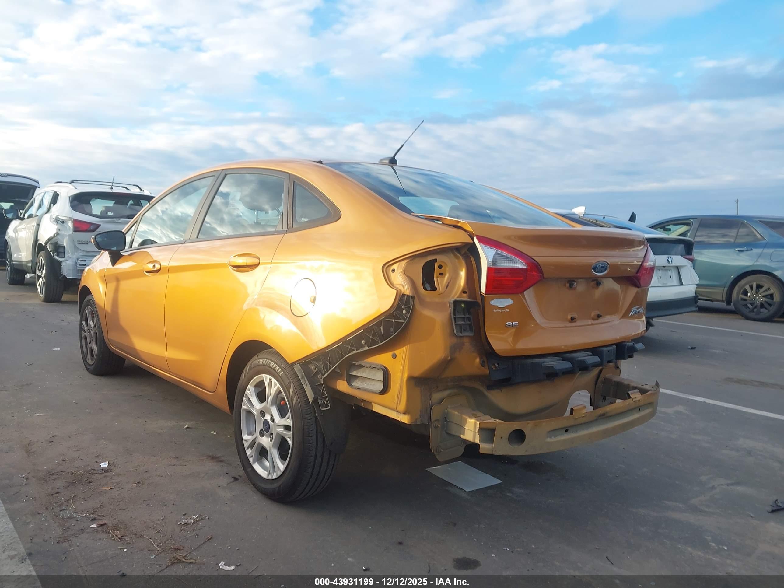 FORD FIESTA image 3