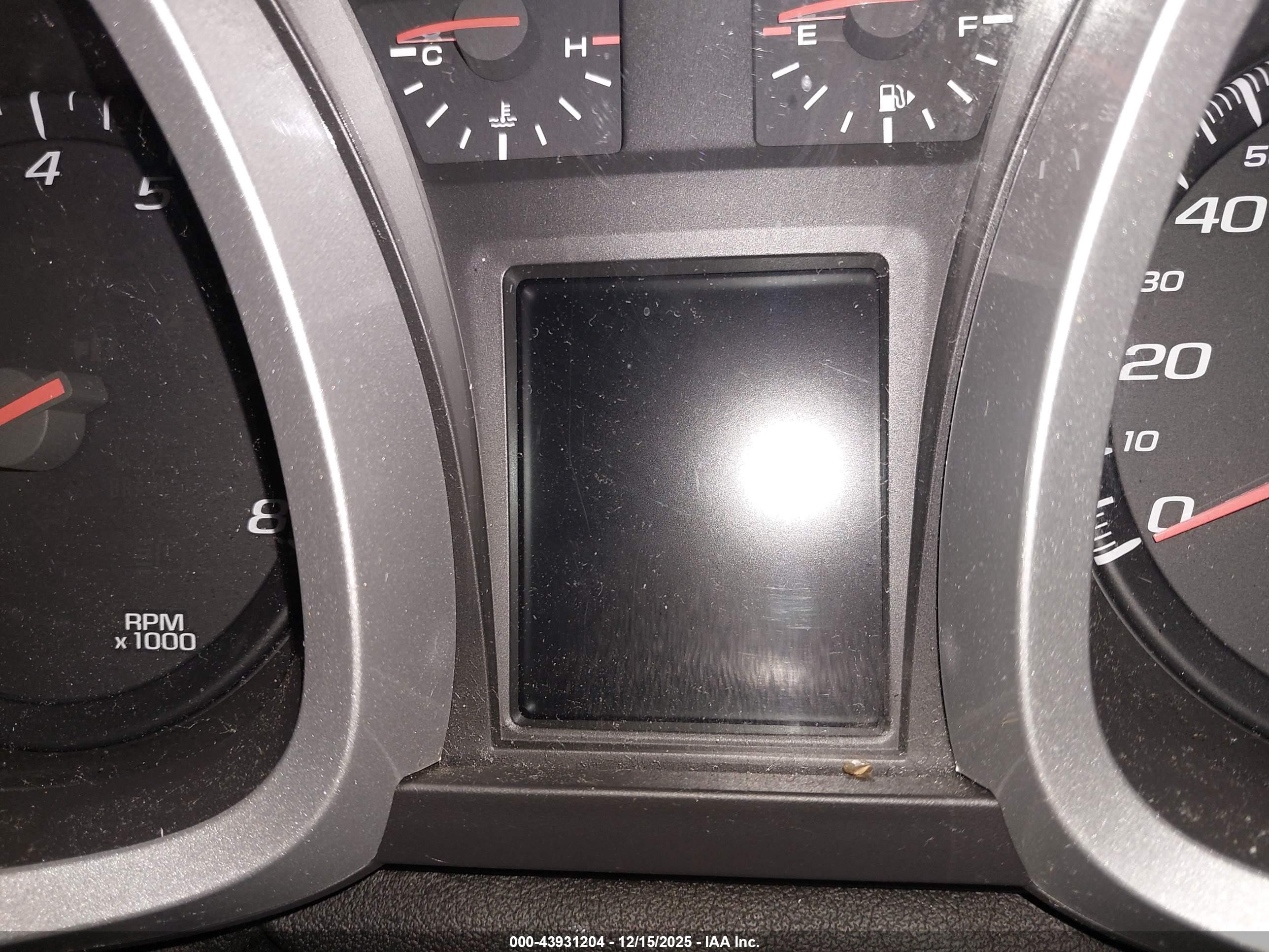 CHEVROLET EQUINOX image 7