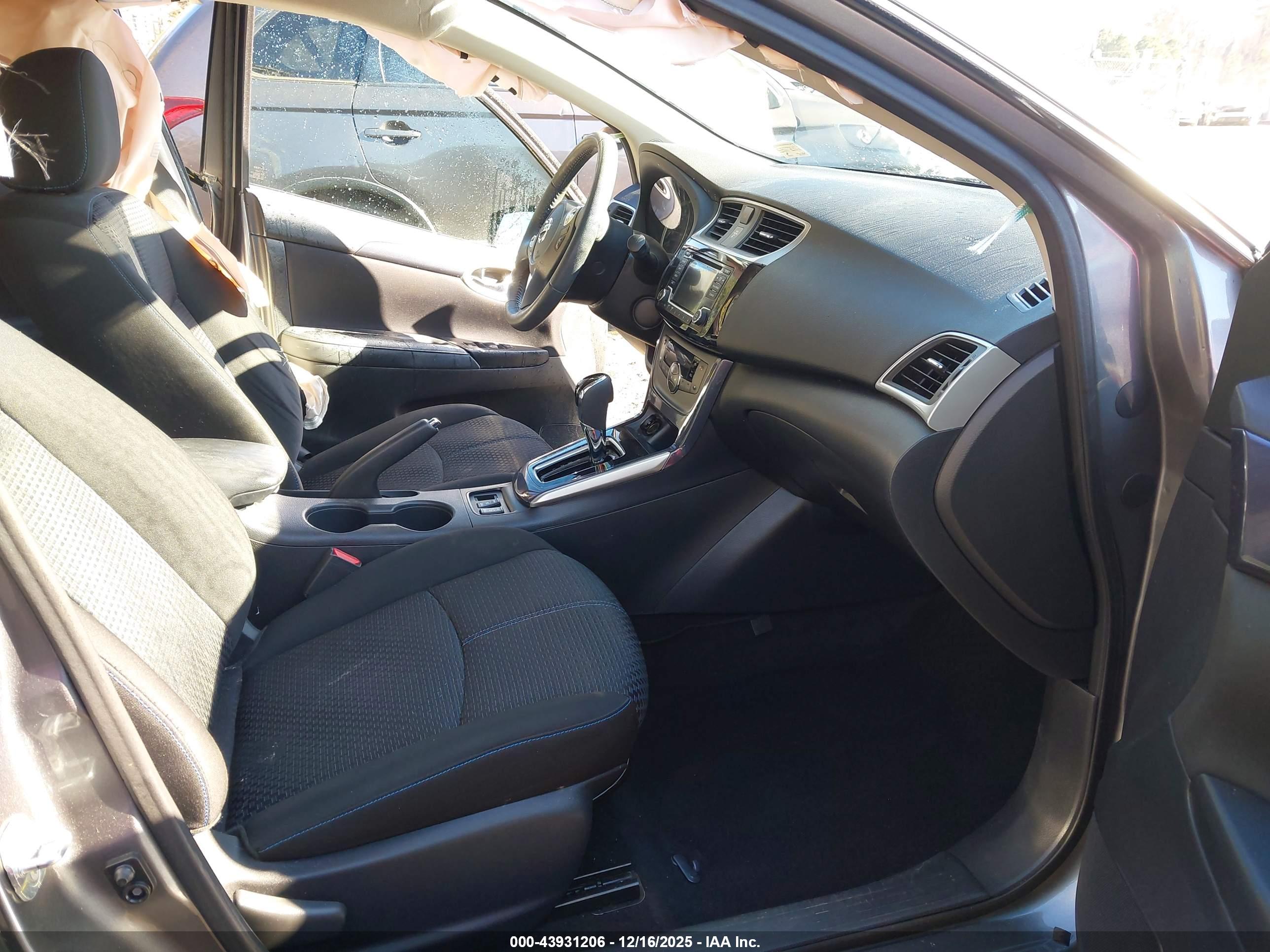 NISSAN SENTRA image 5