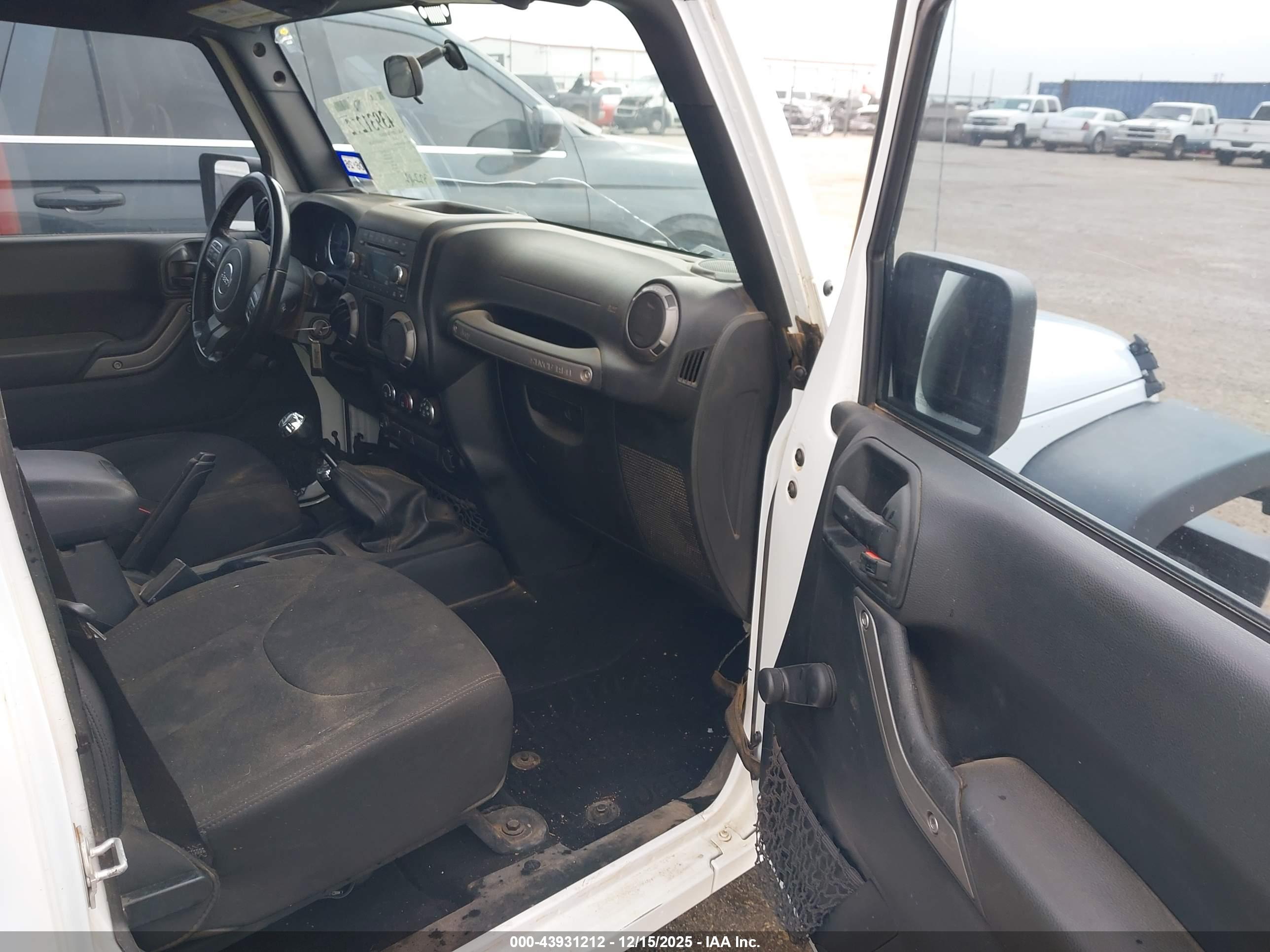 JEEP WRANGLER image 5