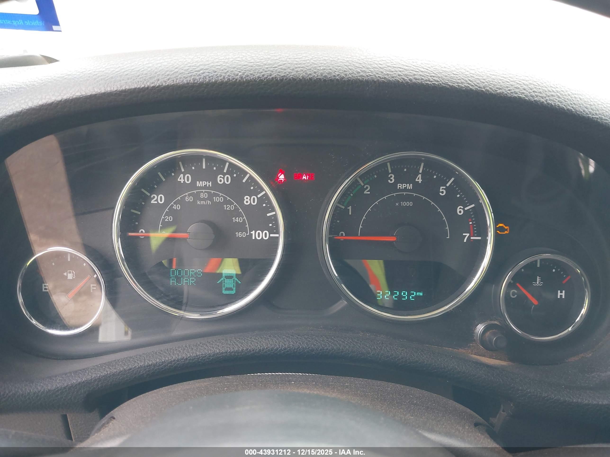 JEEP WRANGLER image 7
