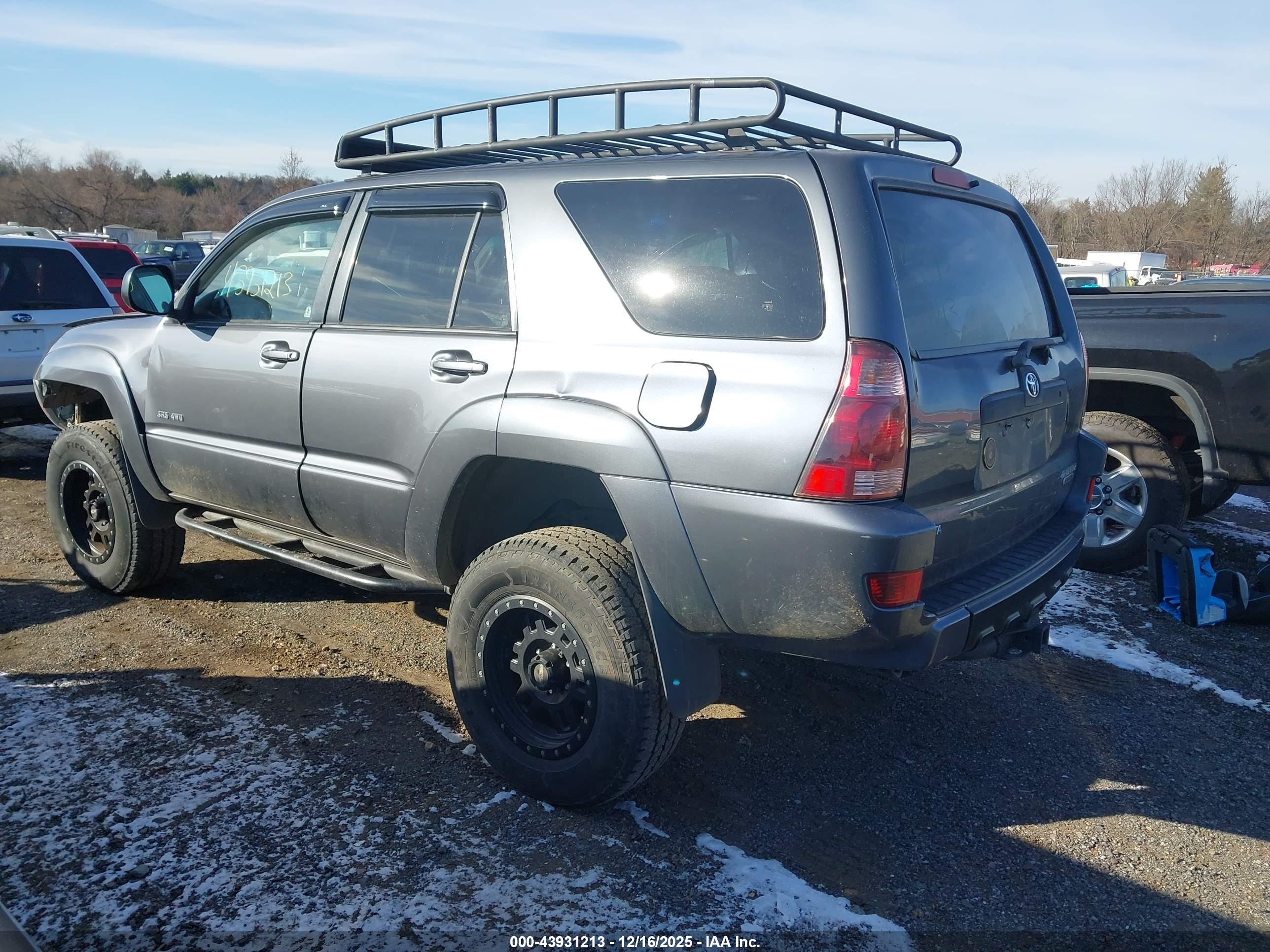 TOYOTA 4RUNNER image 3