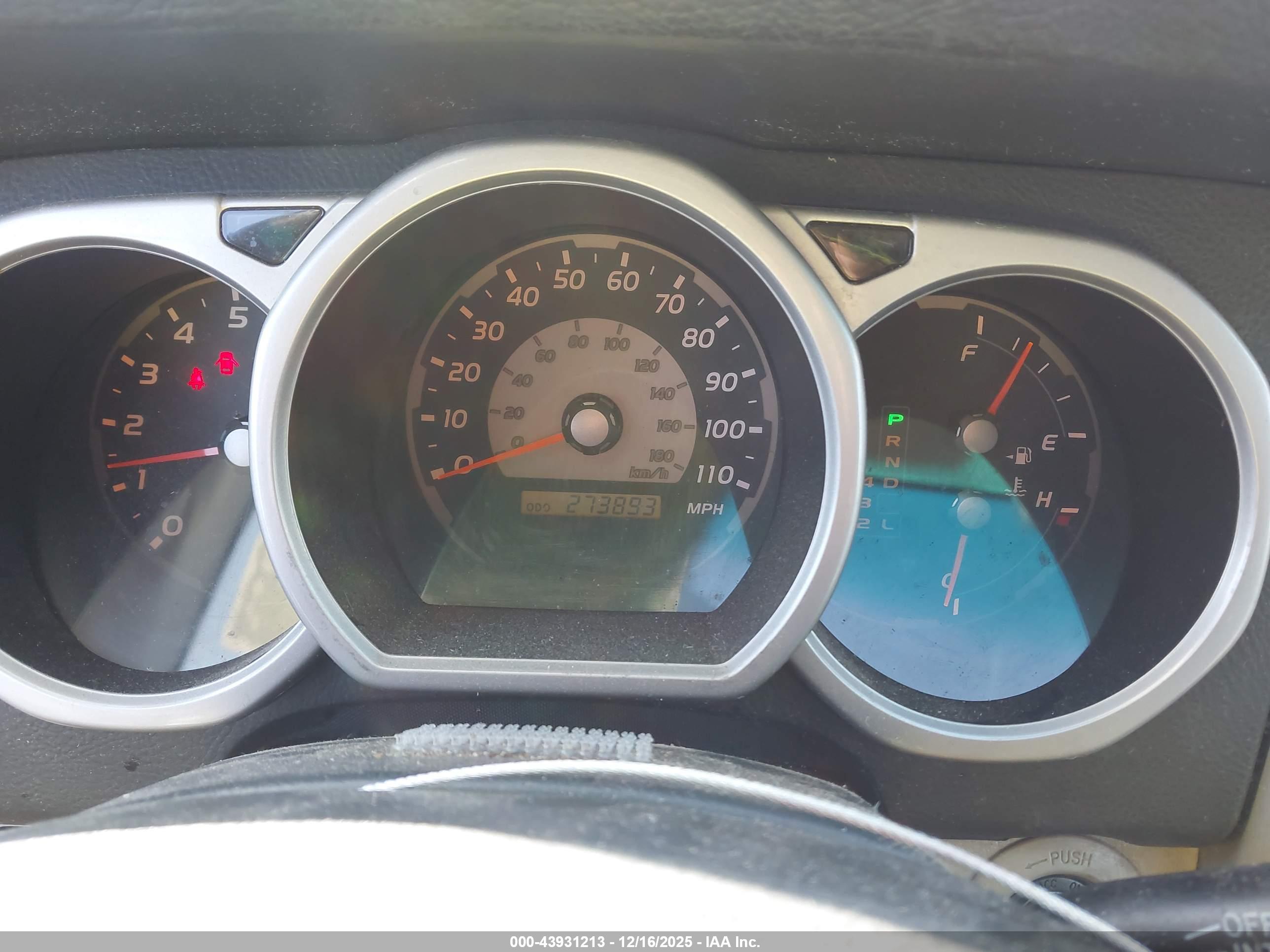 TOYOTA 4RUNNER image 7