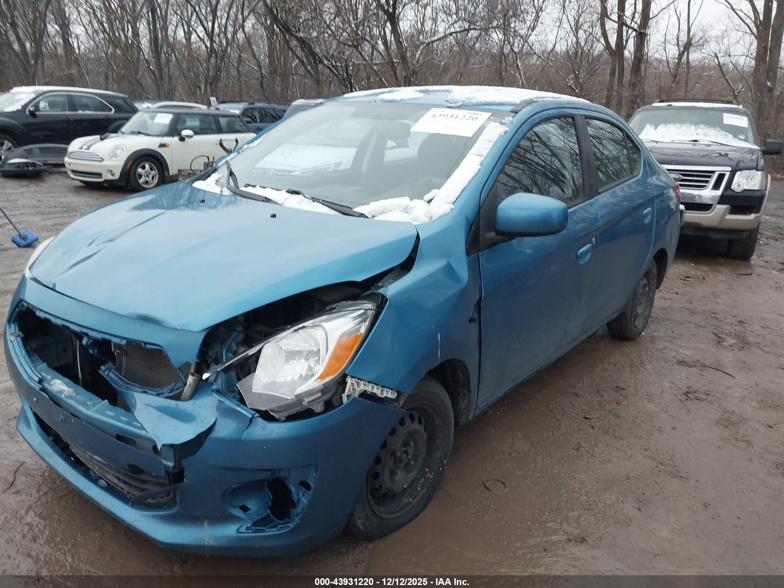MITSUBISHI MIRAGE image 2