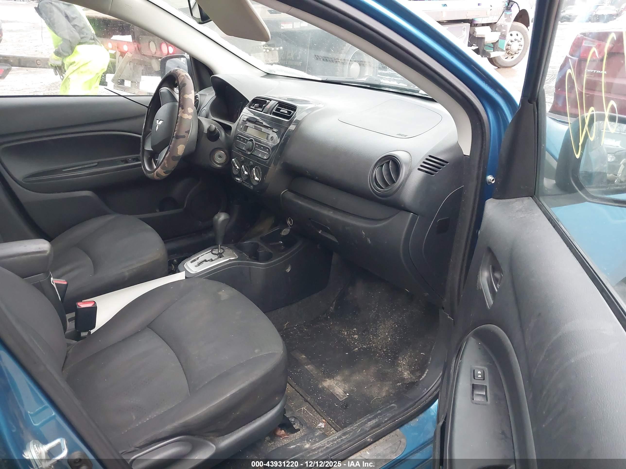 MITSUBISHI MIRAGE image 5