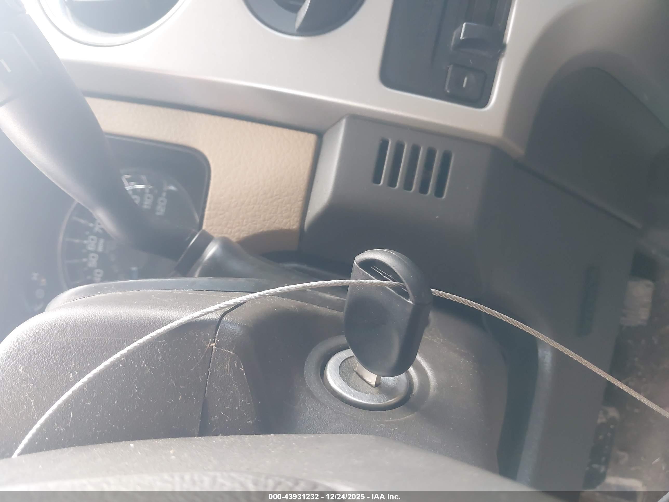 FORD F-150 image 11
