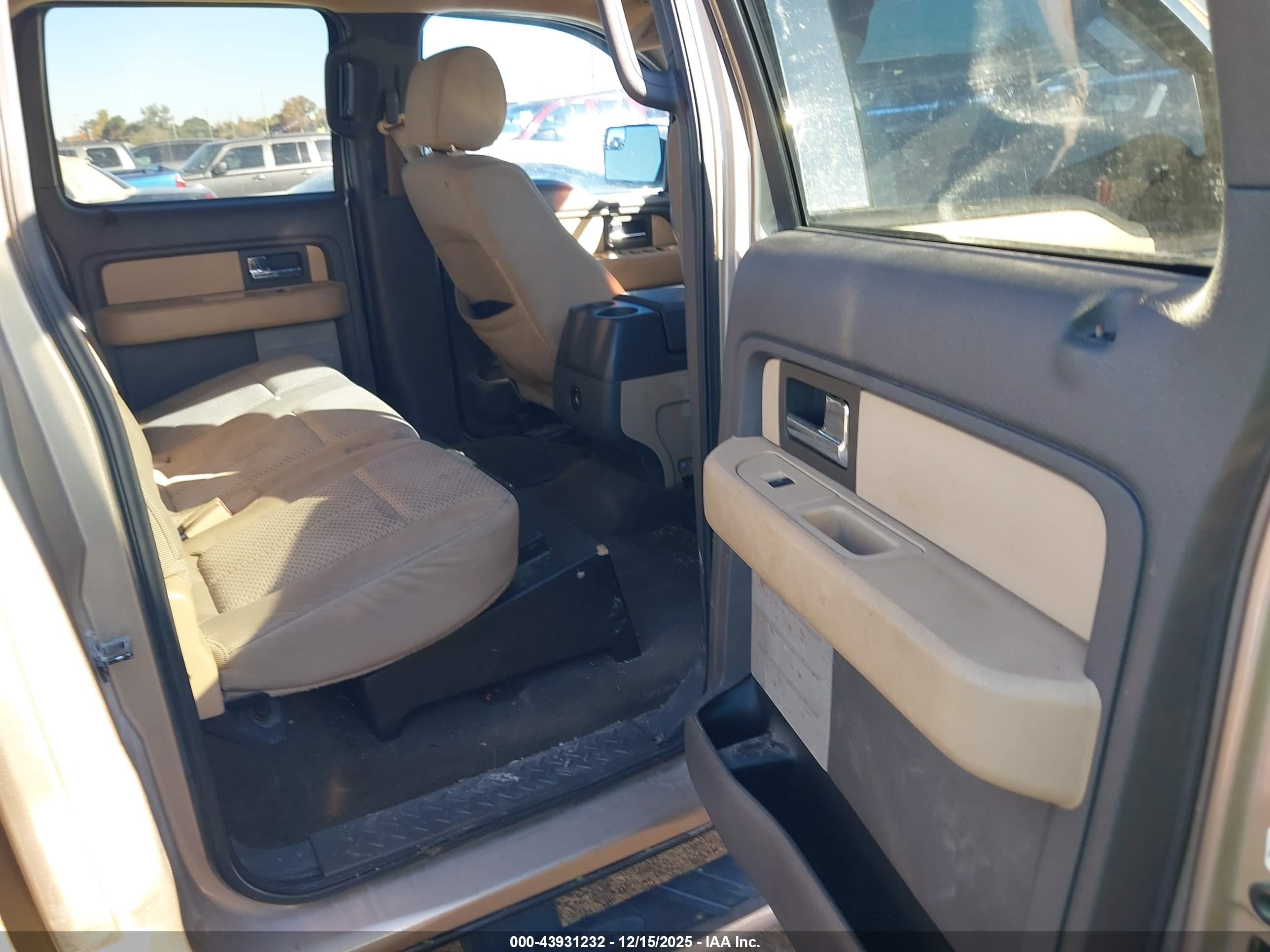 FORD F-150 image 8
