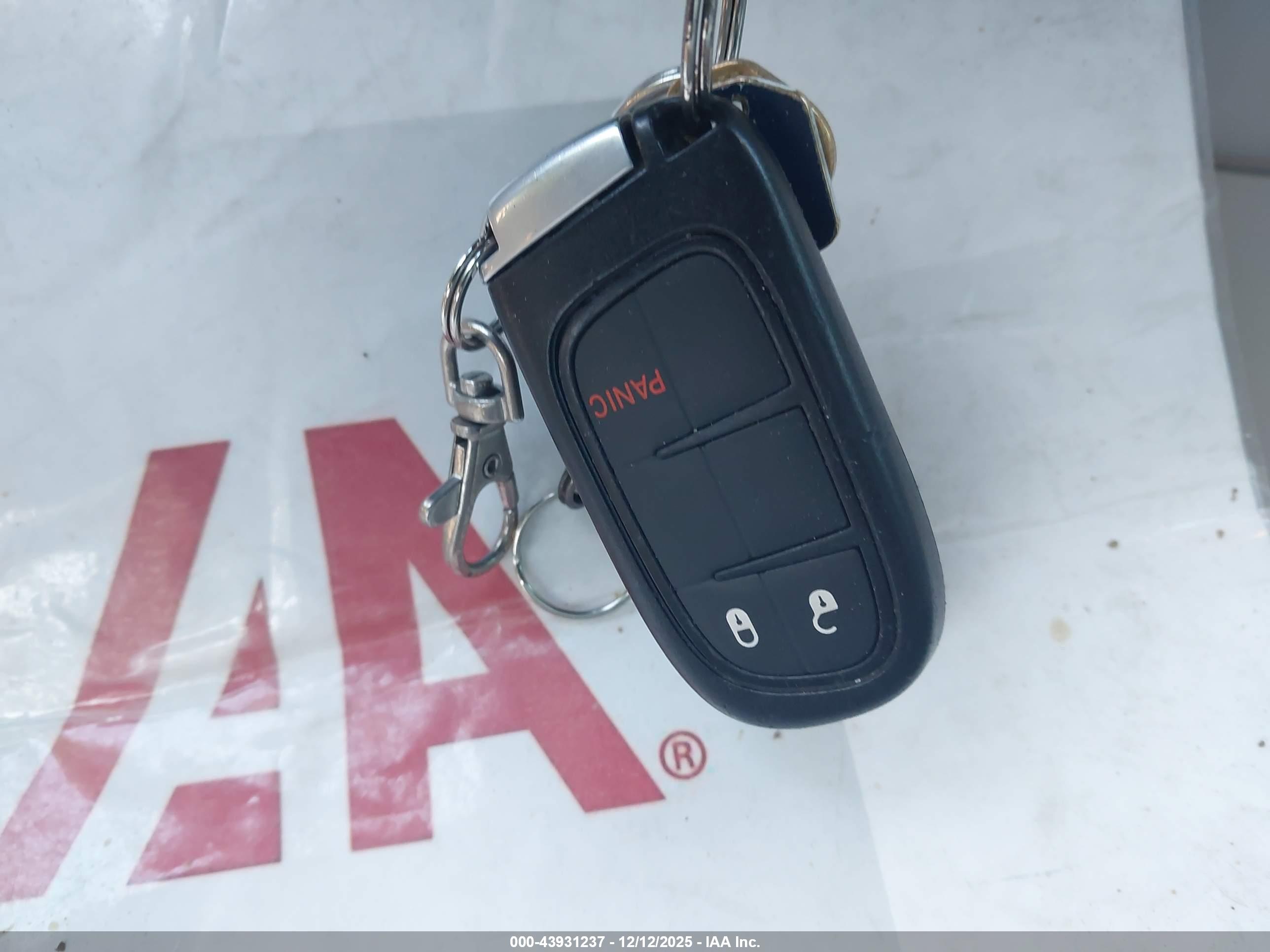 JEEP CHEROKEE image 11