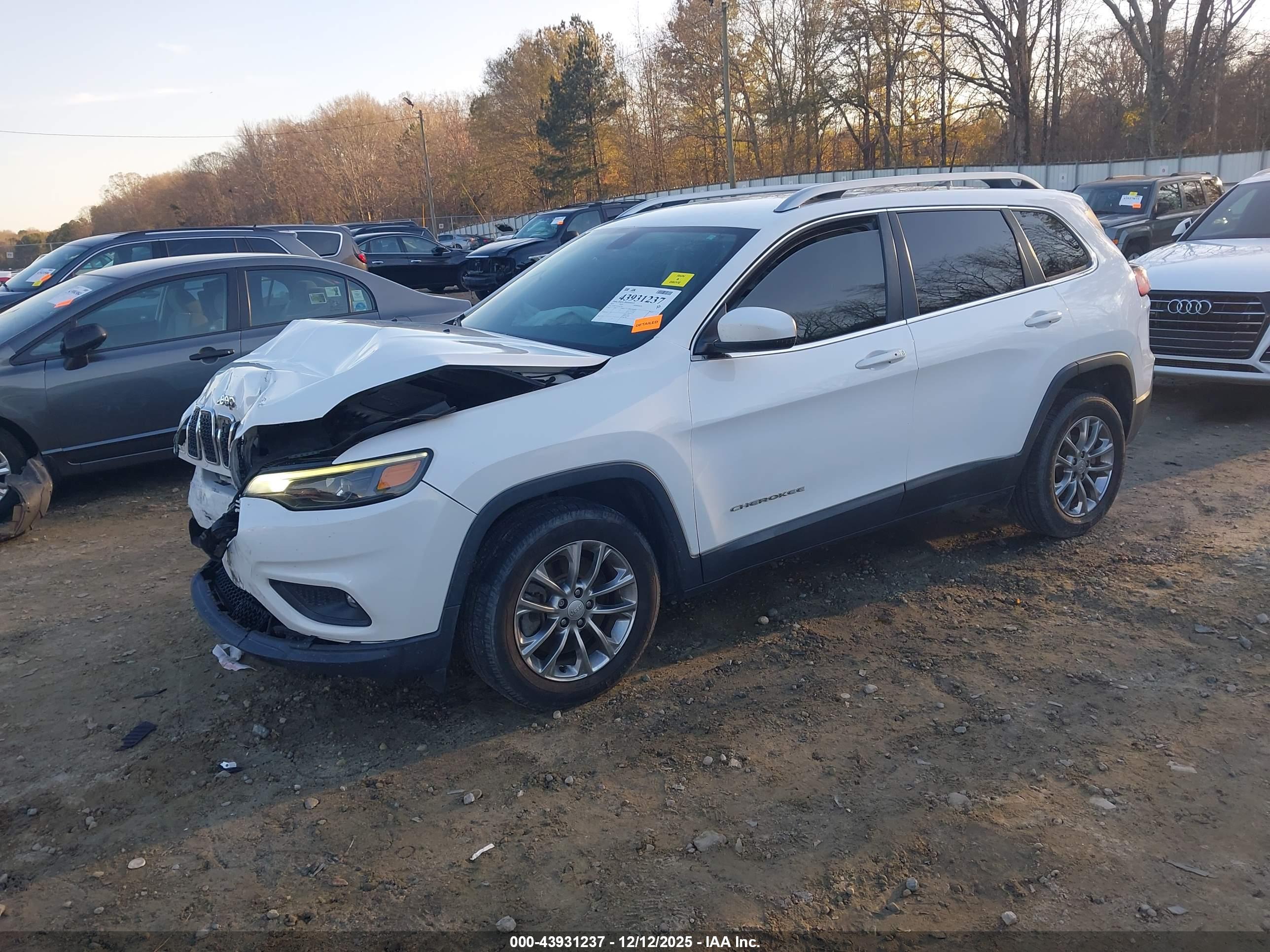 JEEP CHEROKEE image 2