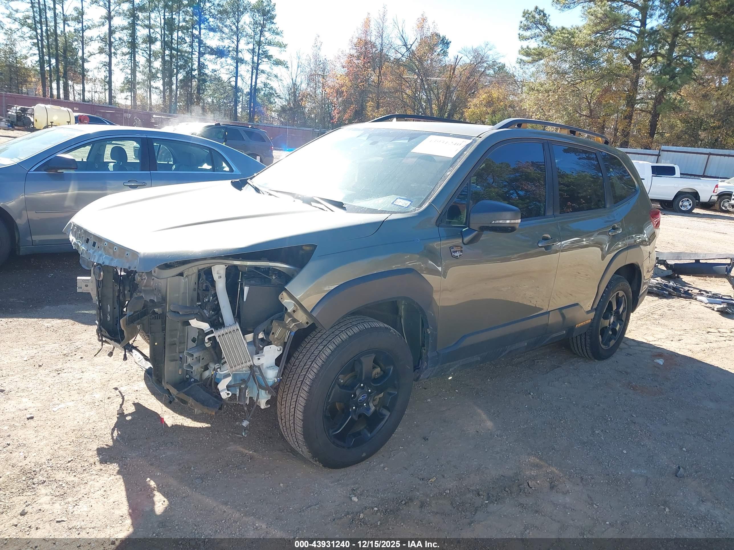 SUBARU FORESTER image 2