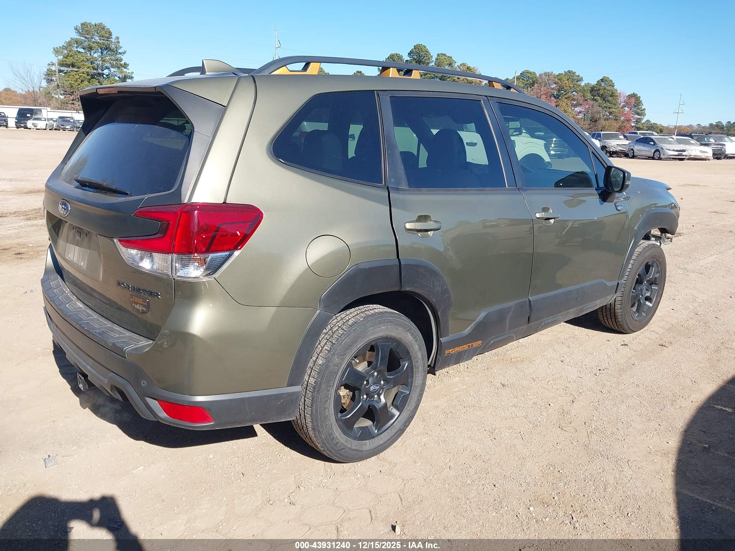 SUBARU FORESTER image 4