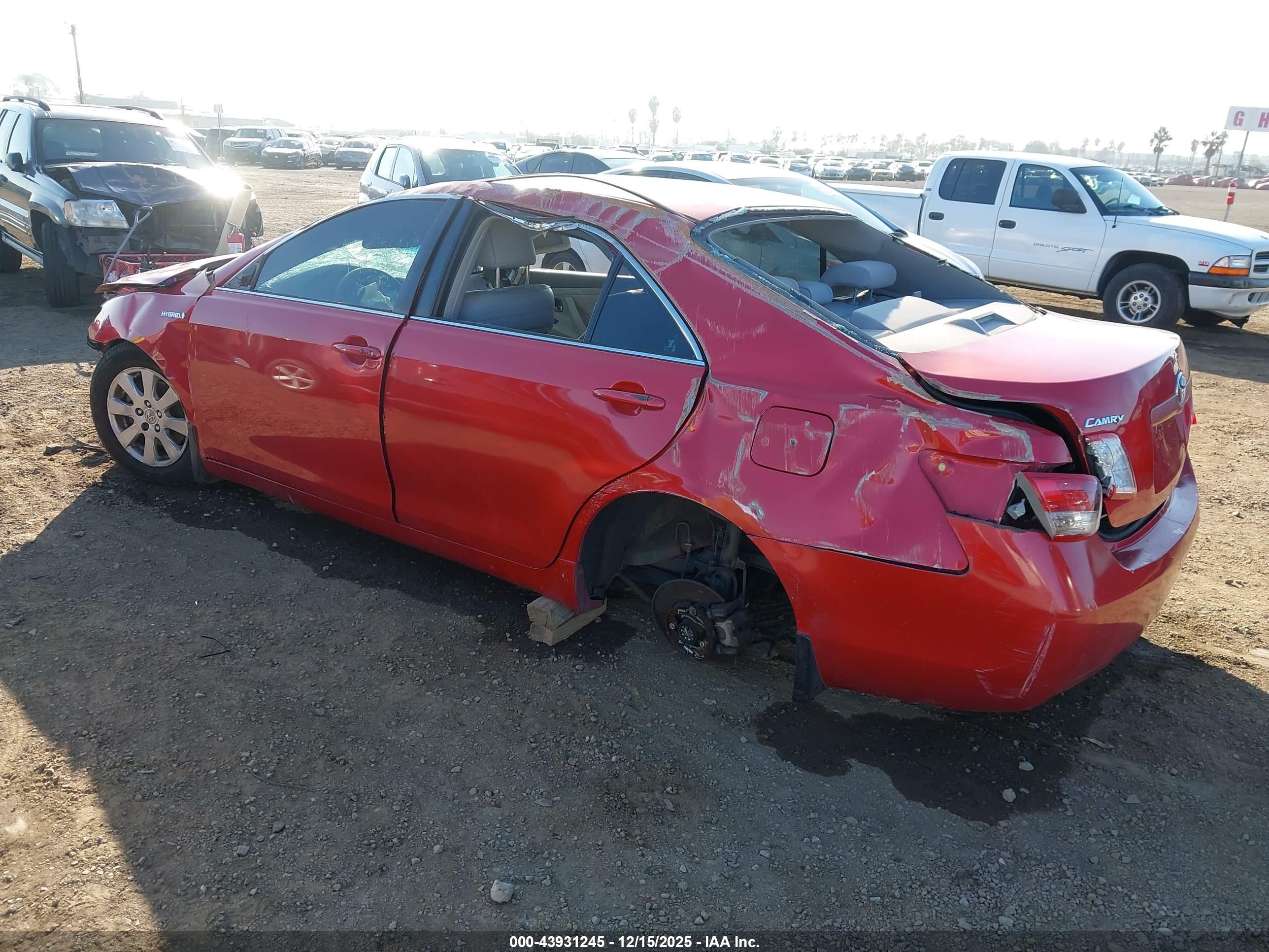 TOYOTA CAMRY image 3