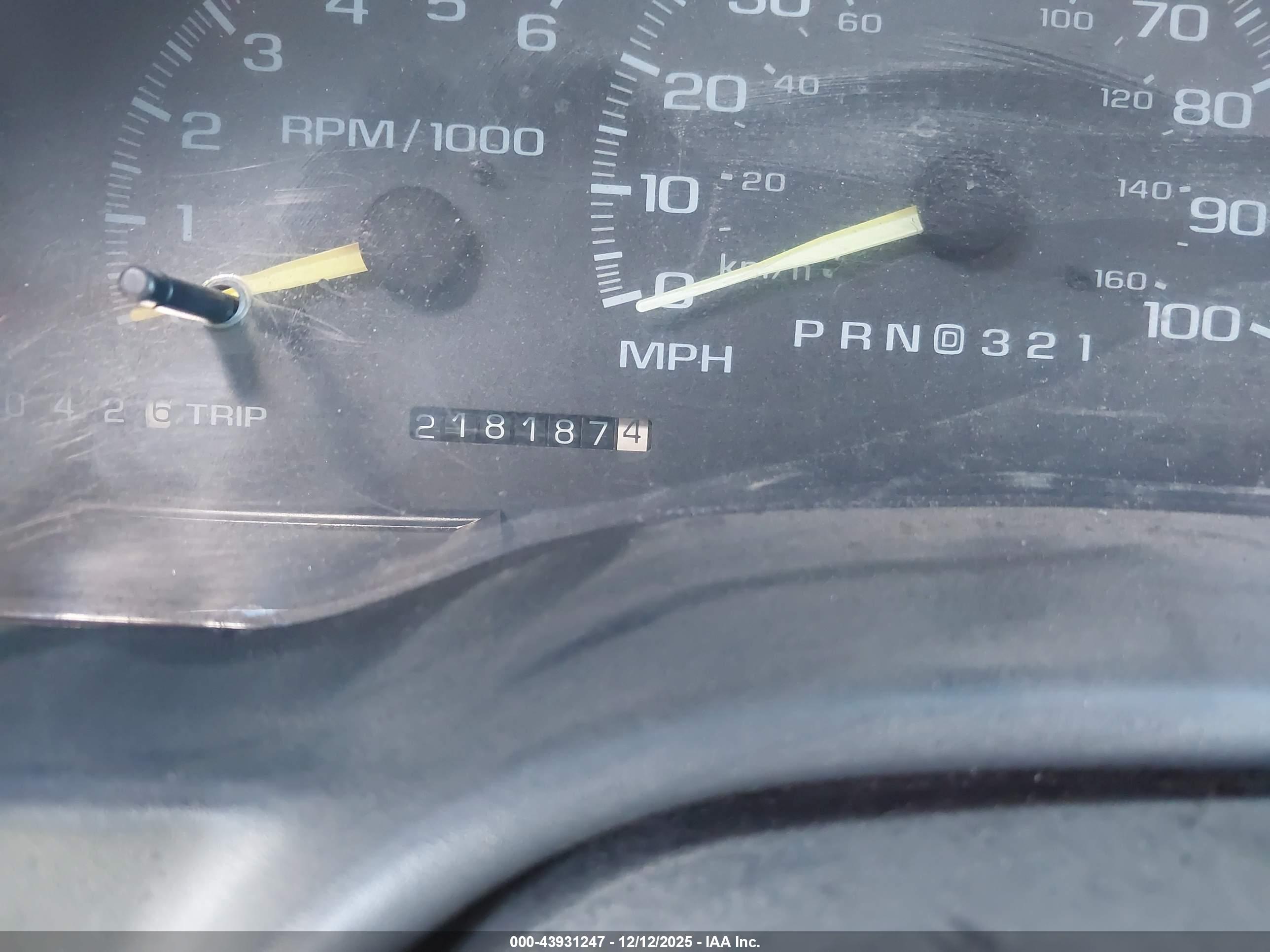 GMC YUKON image 7
