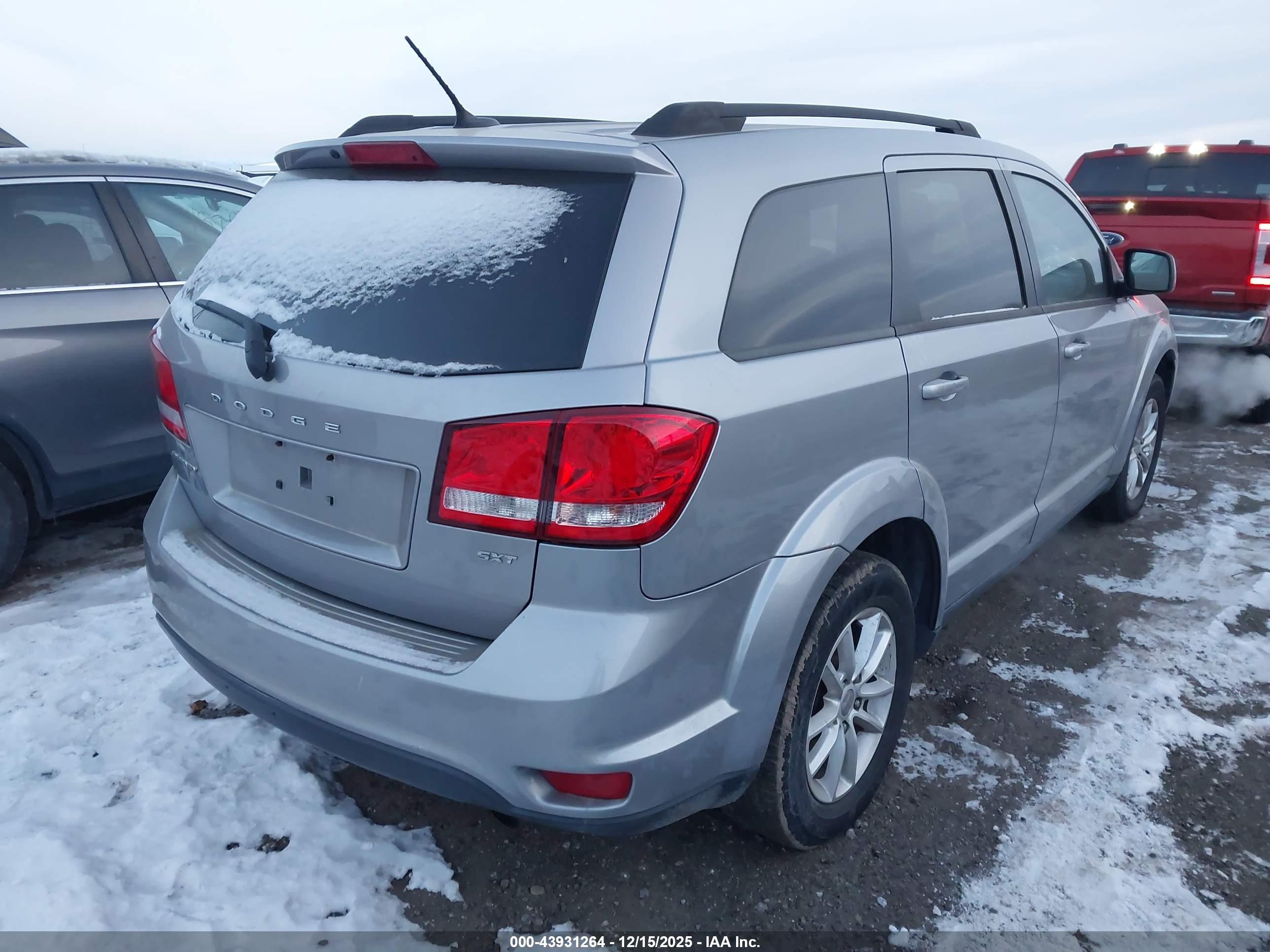 DODGE JOURNEY image 4