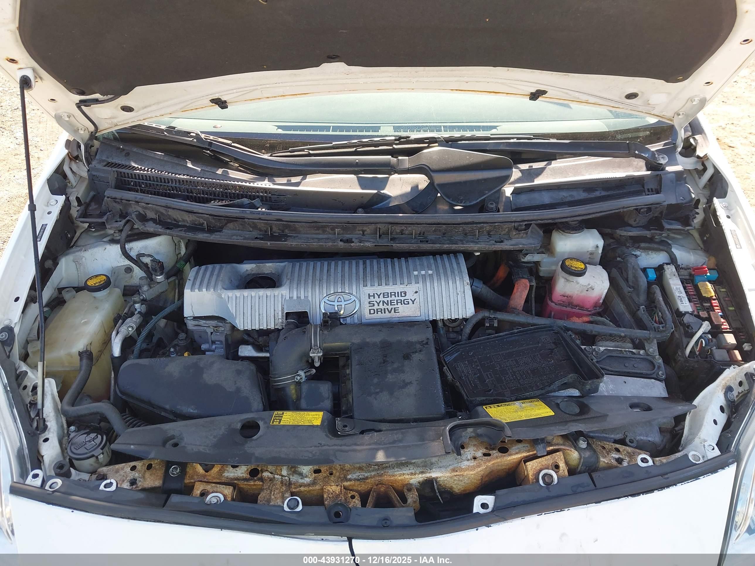 TOYOTA PRIUS image 10