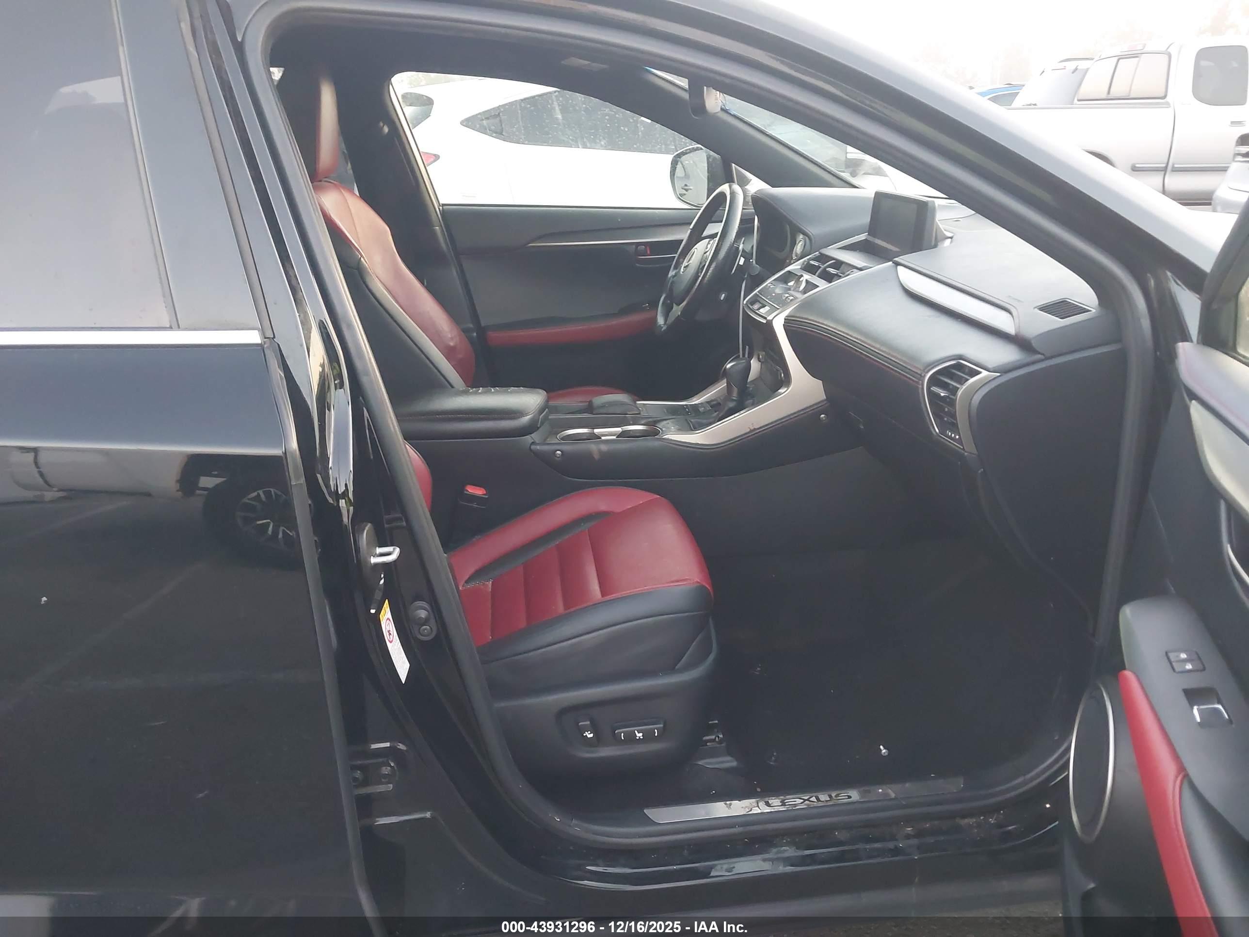 LEXUS NX image 5