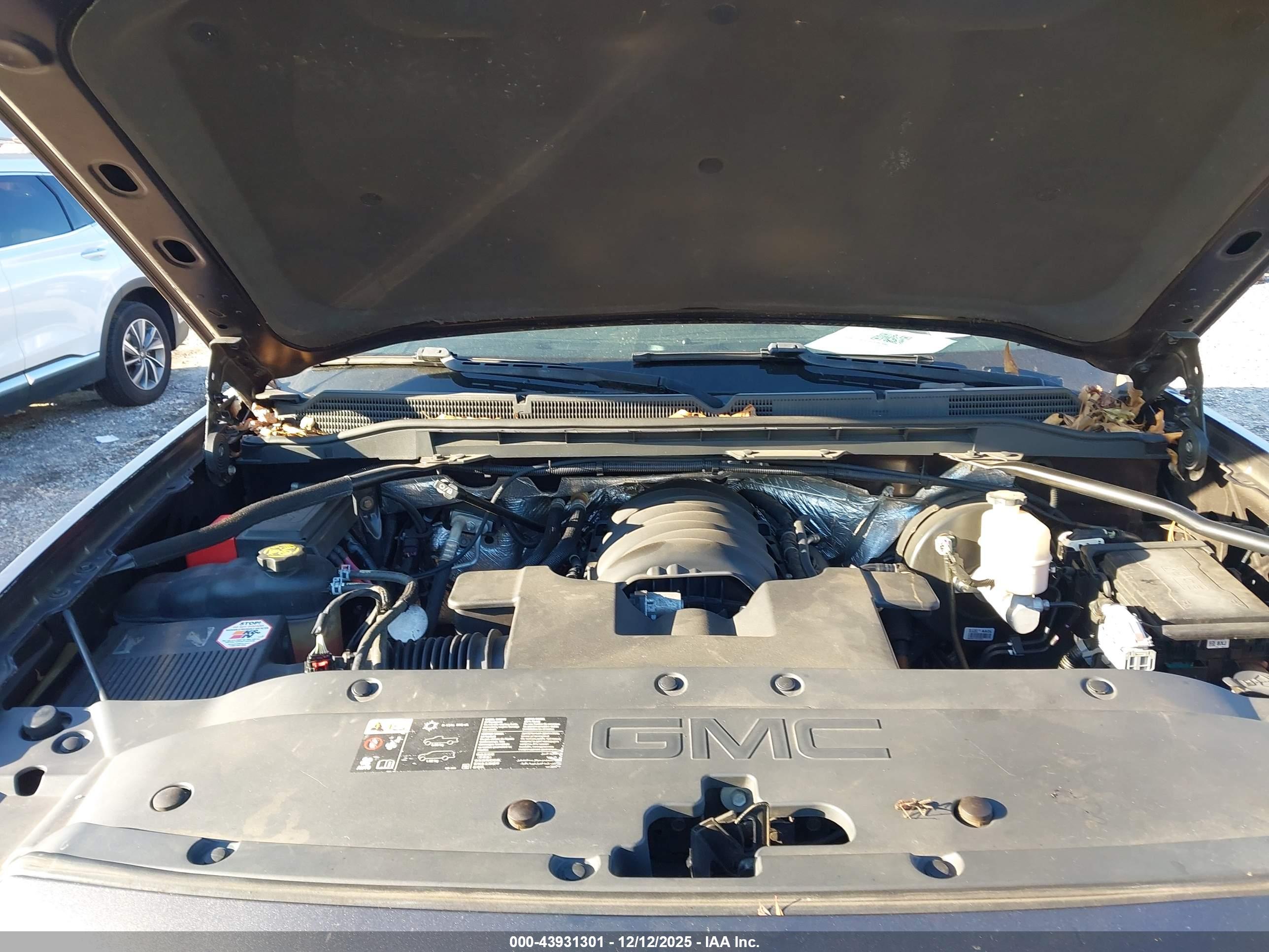 GMC SIERRA image 10