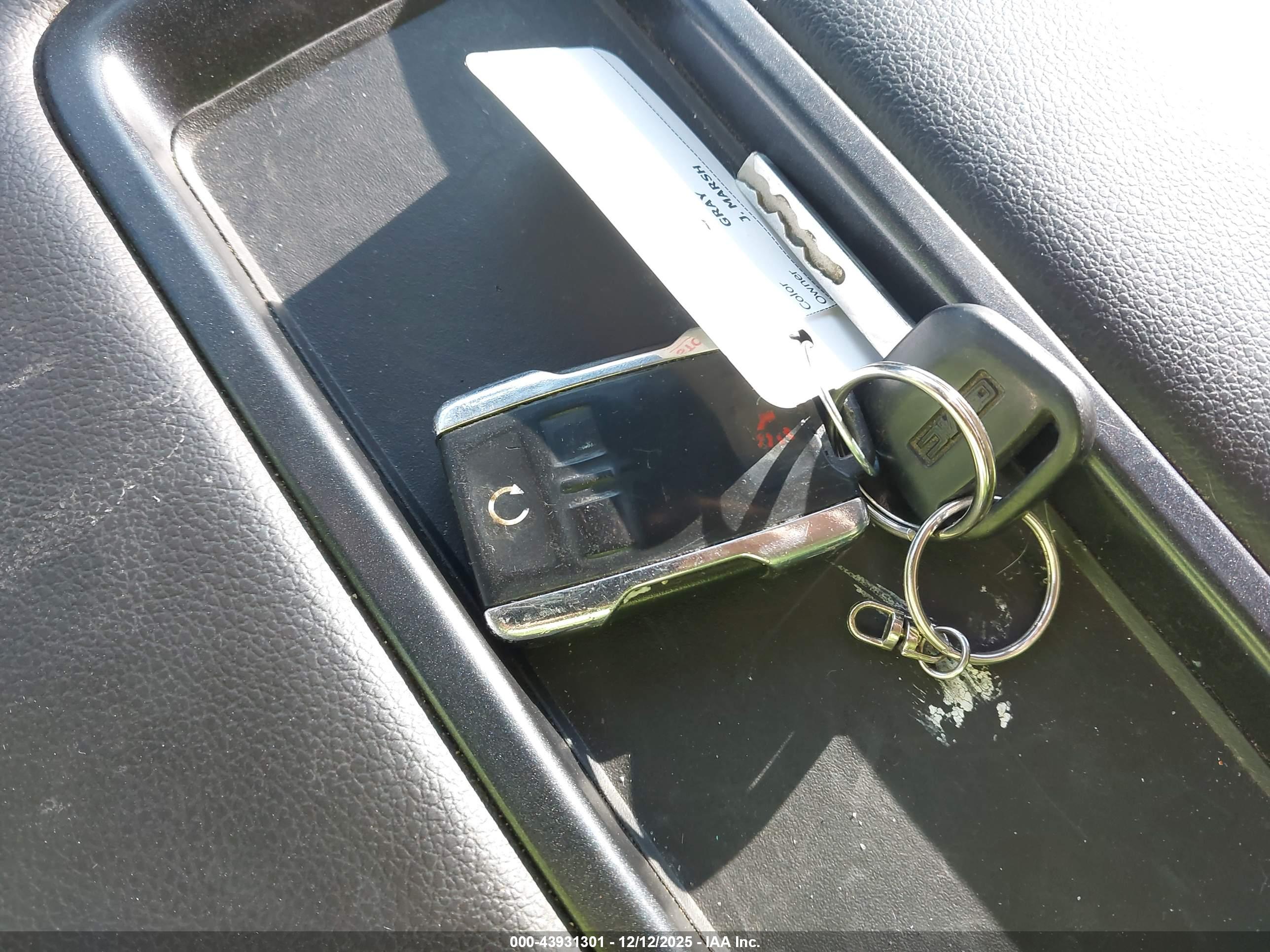 GMC SIERRA image 11