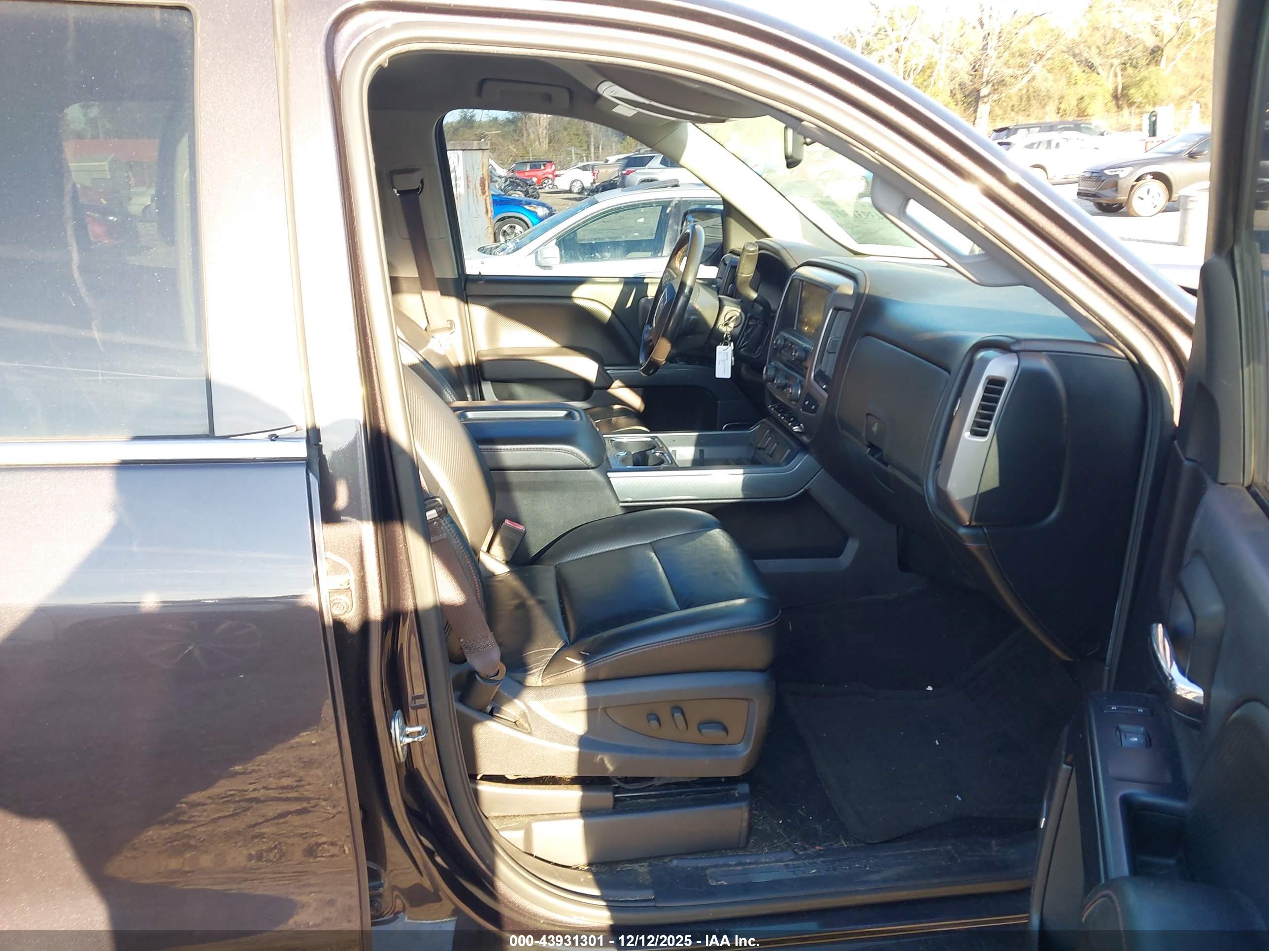 GMC SIERRA image 5
