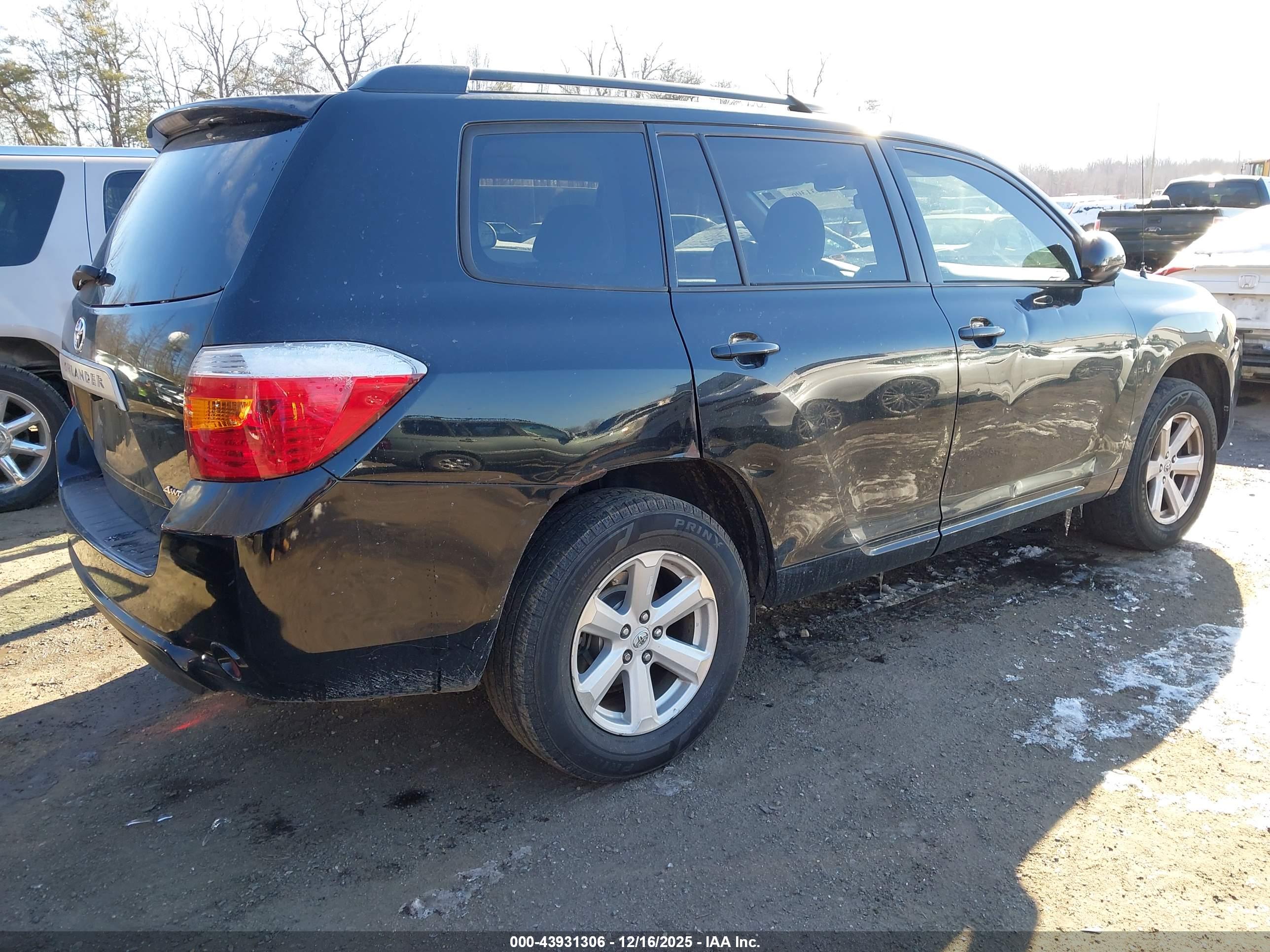 TOYOTA HIGHLANDER image 4