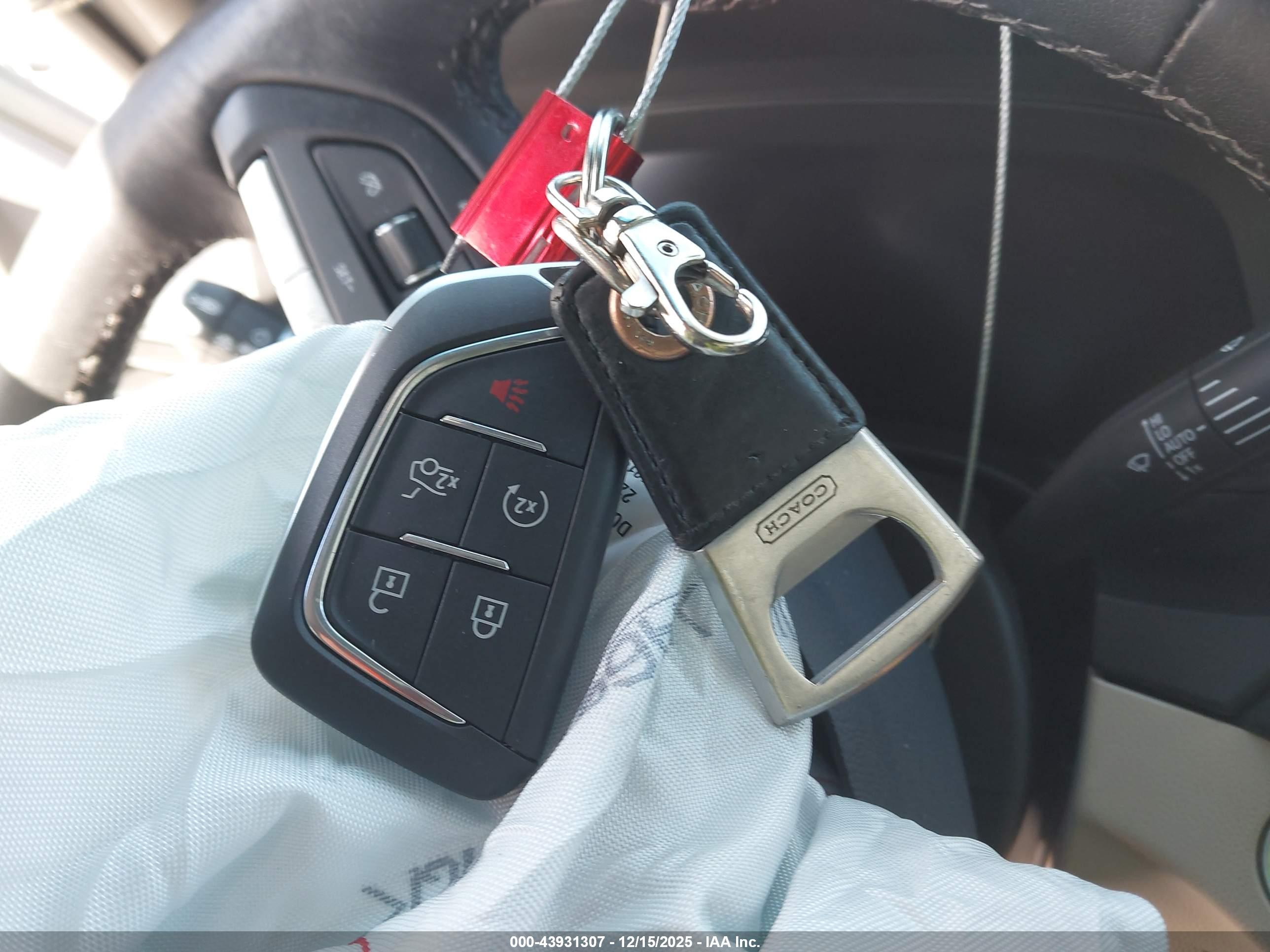 CADILLAC CT4 image 11