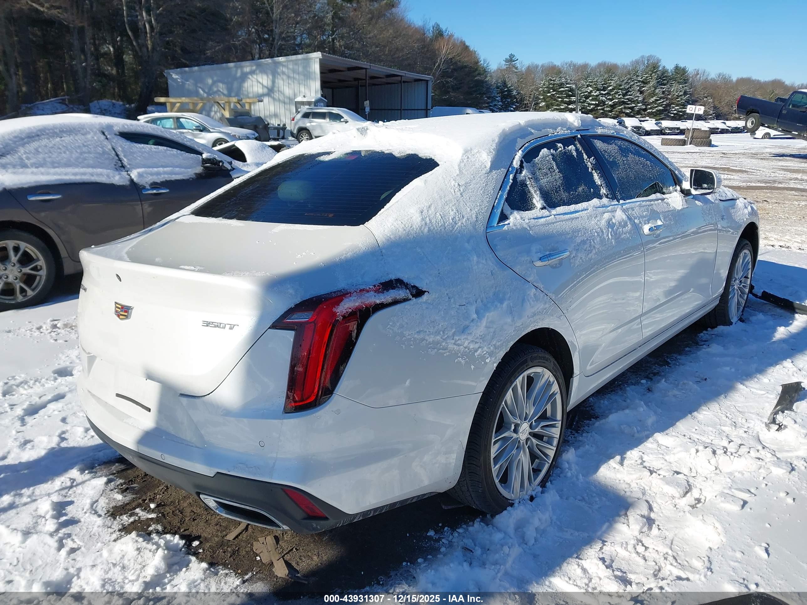 CADILLAC CT4 image 4