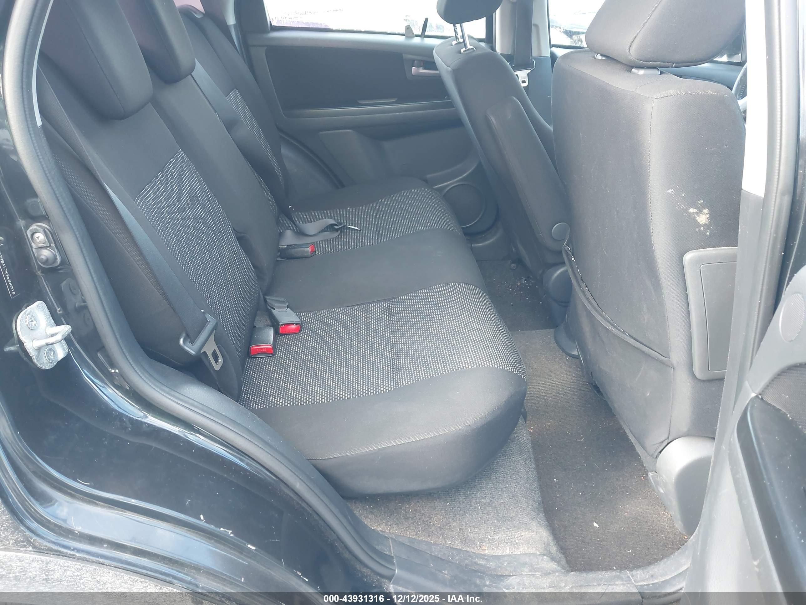 SUZUKI SX4 image 8