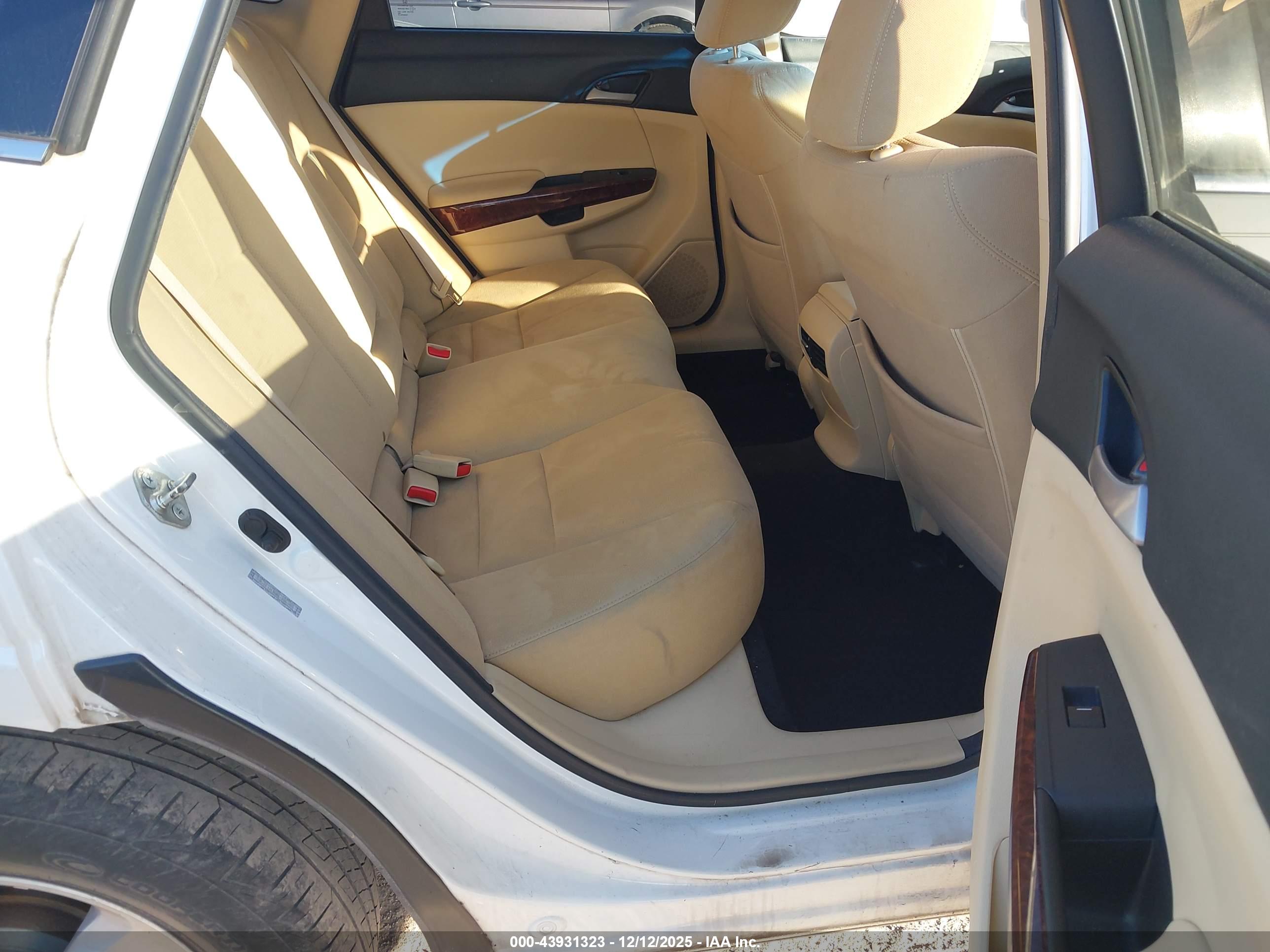 HONDA ACCORD image 8