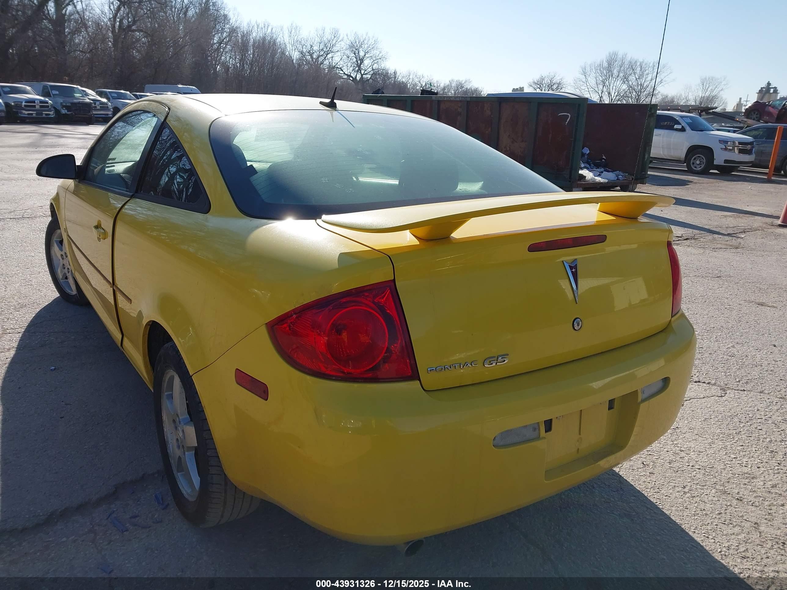 PONTIAC G5 image 3